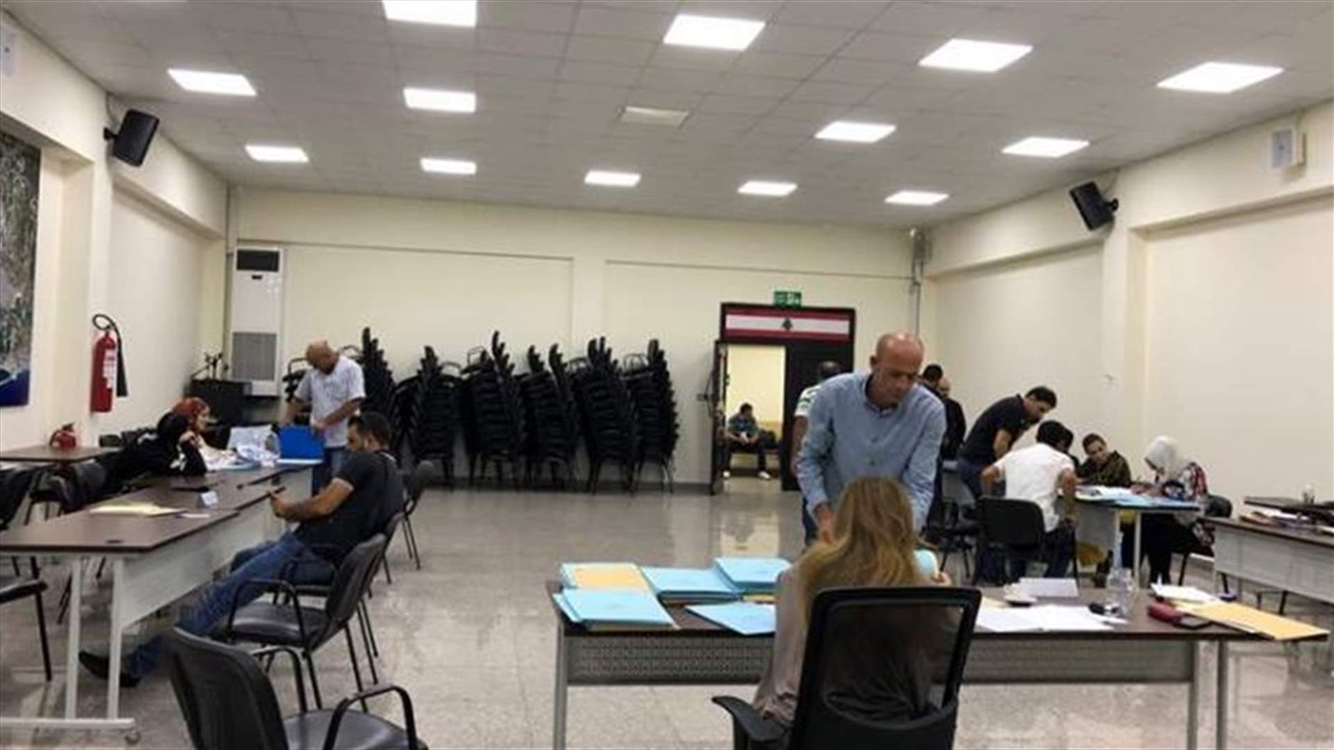 إقفال باب الترشيح للانتخابات البلدية الفرعية...