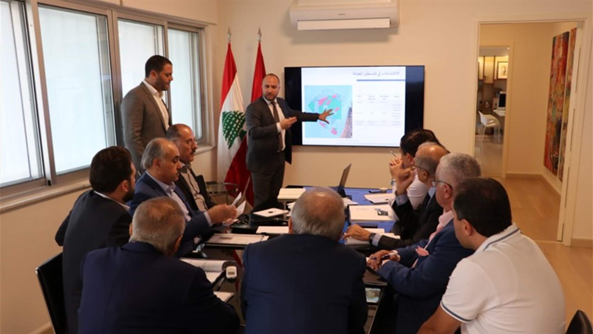 اللقاء الديمقراطي ناقش ملف النفط والغاز: لتعزيز دور الهيئات الرقابية