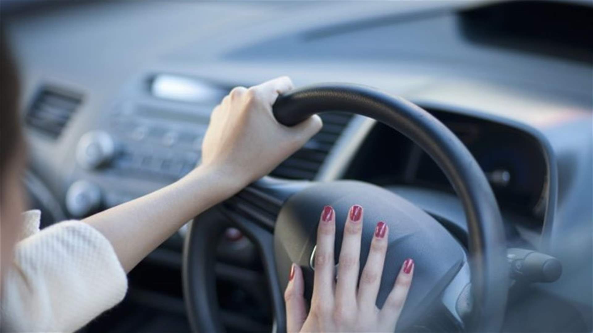 بعد دقائق على عقد قرانه... دهسته خطيبته السابقة بسيارتها!