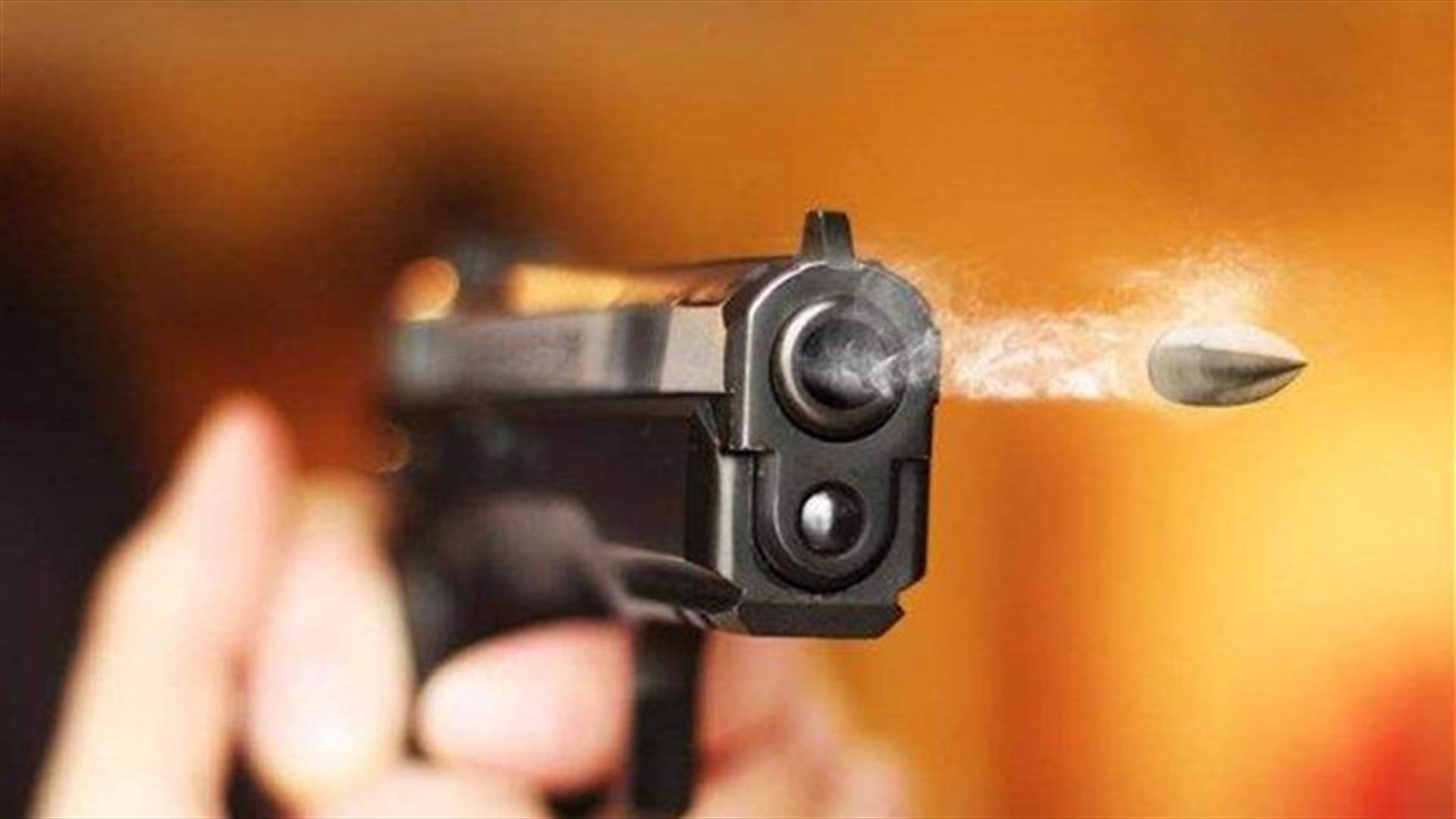 اشكال فردي بين عائلتين تطور الى اطلاق نار على اوتوستراد رياق بعلبك...
