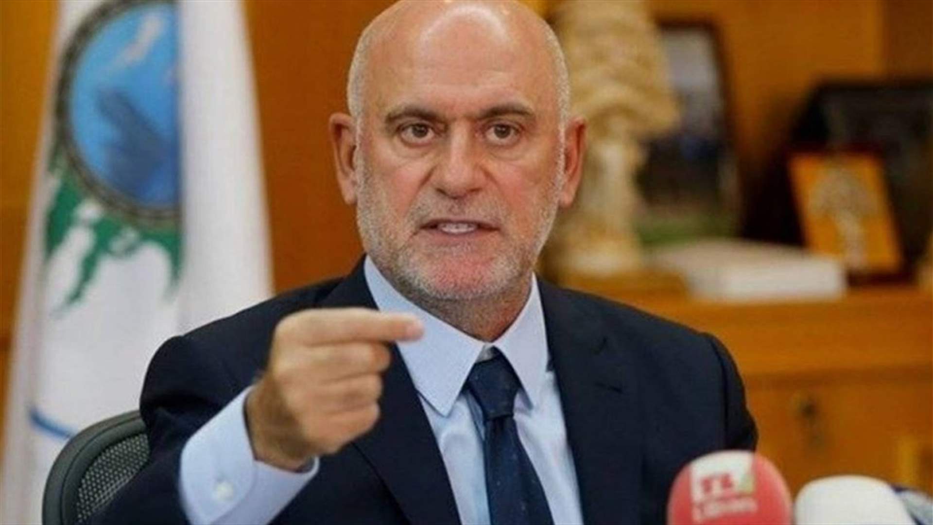 فنيانوس ينفي صحة تغريدة نُسبت اليه...