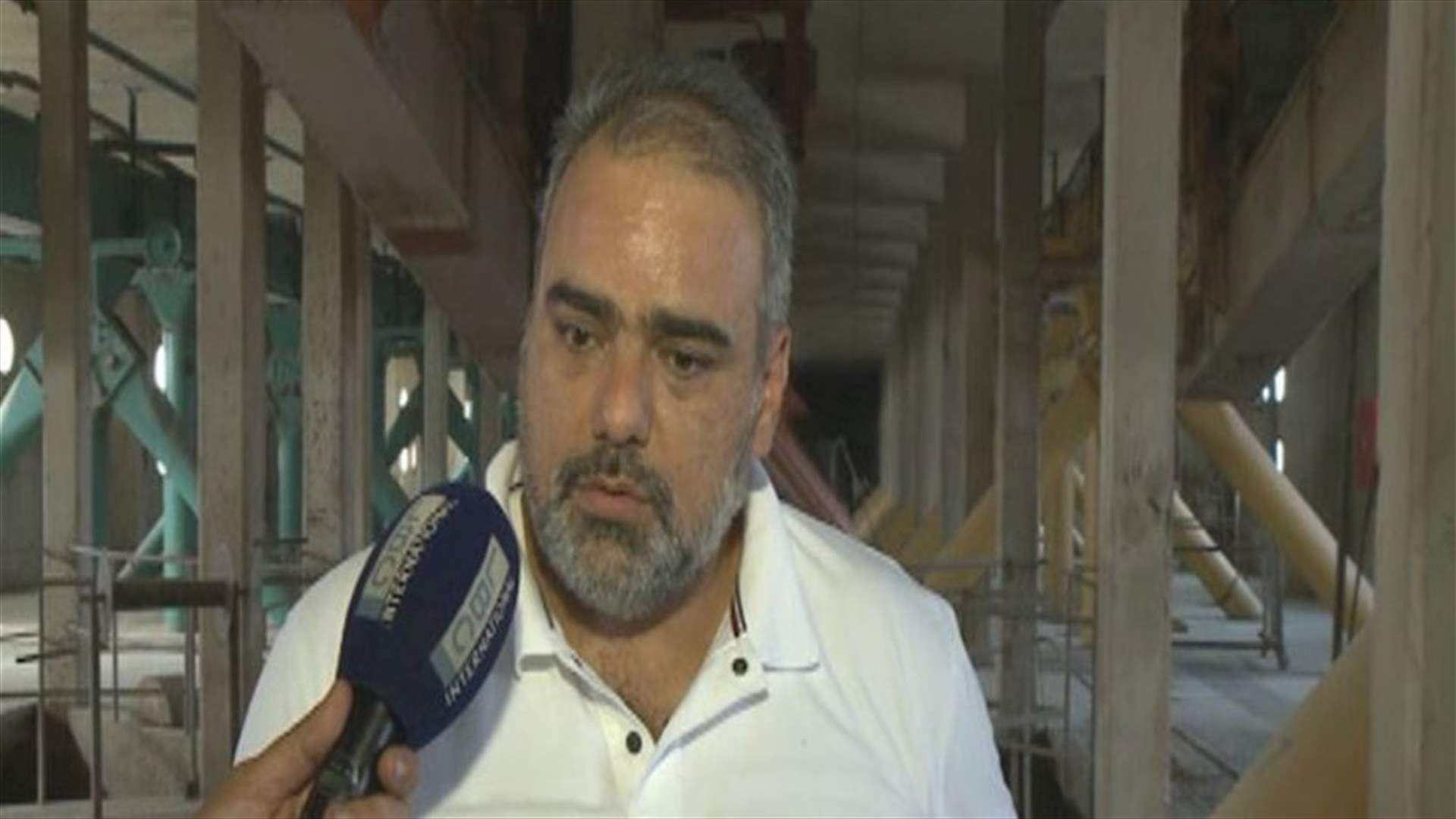 مدير اهراءات القمح للـLBCI: القمح متوفر ونطالب بفتح الطرقات لعدم انقطاع الخبز من الأسواق
