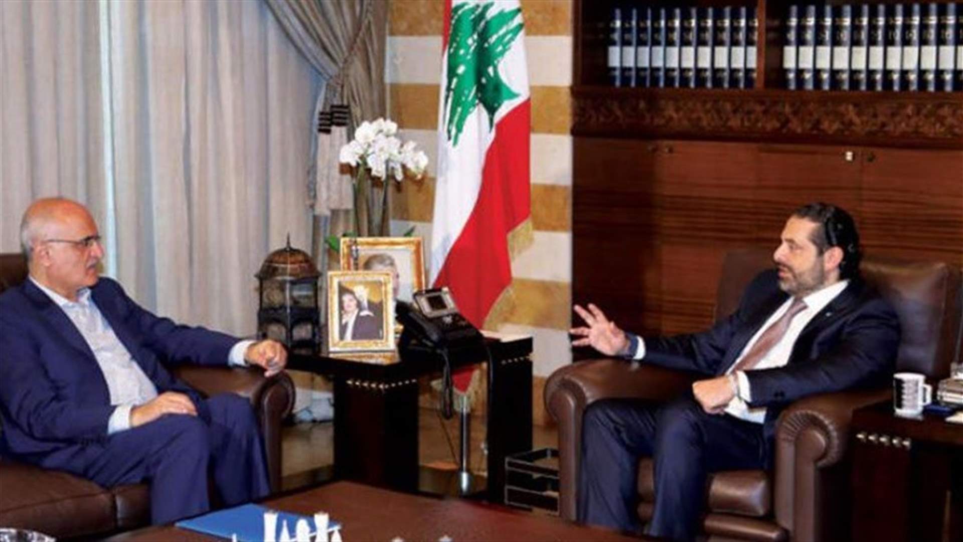 وزير المال زار الحريري أمس... ولقاء سيجمع رئيس الحكومة وحاكم مصرف لبنان ظهر اليوم (الجمهورية)
