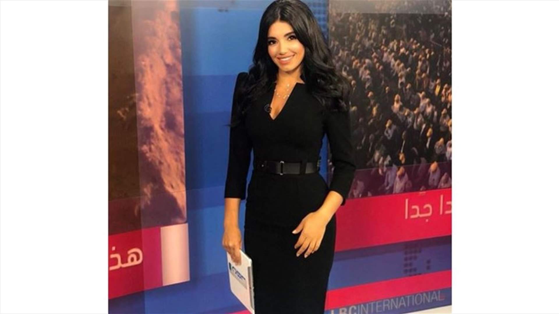 ليال الاختيار ترتدي قميصاً من وحي الثورة... انتو أحلى عالم! (صورة)