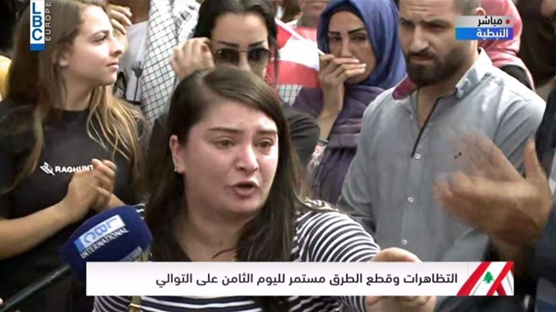 Citizen breaks down in tears defending the Lebanese army (Video)