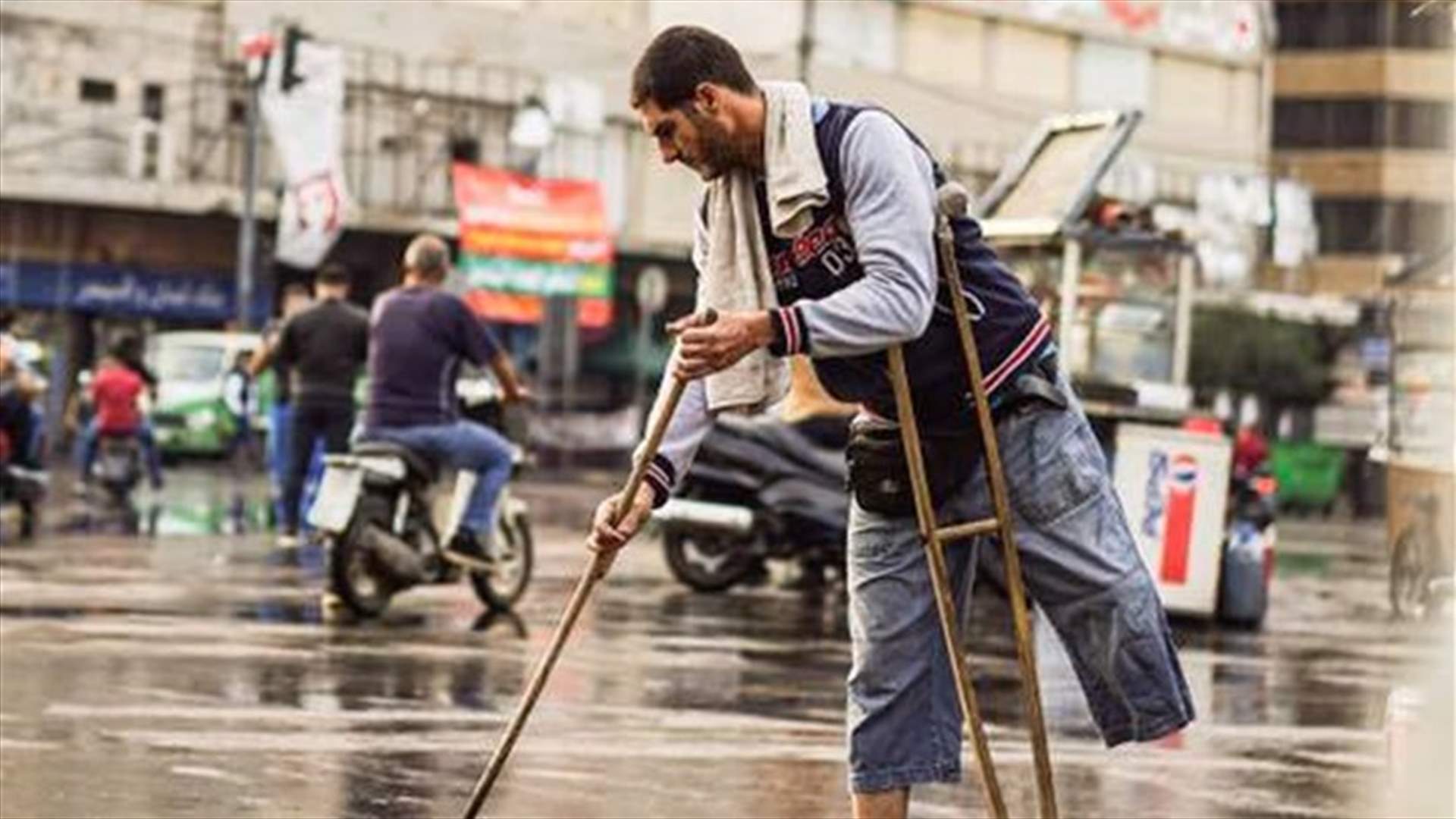 من رحم المعاناة يُولد الأمل... لفتة إنسانية من طبيب لمساعدة محمد الزعبي رمز &quot;عروس الثورة&quot;