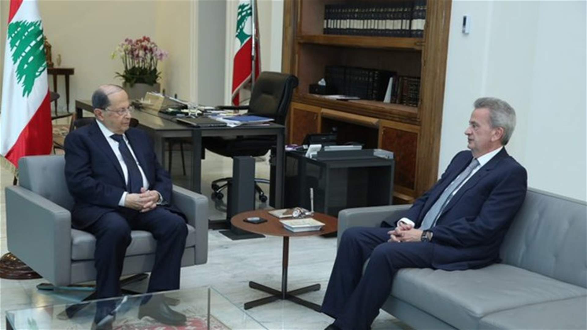 الرئيس عون عرض مع حاكم مصرف لبنان رياض سلامة الواقع النقدي في البلاد وعمل المصرف المركزي
