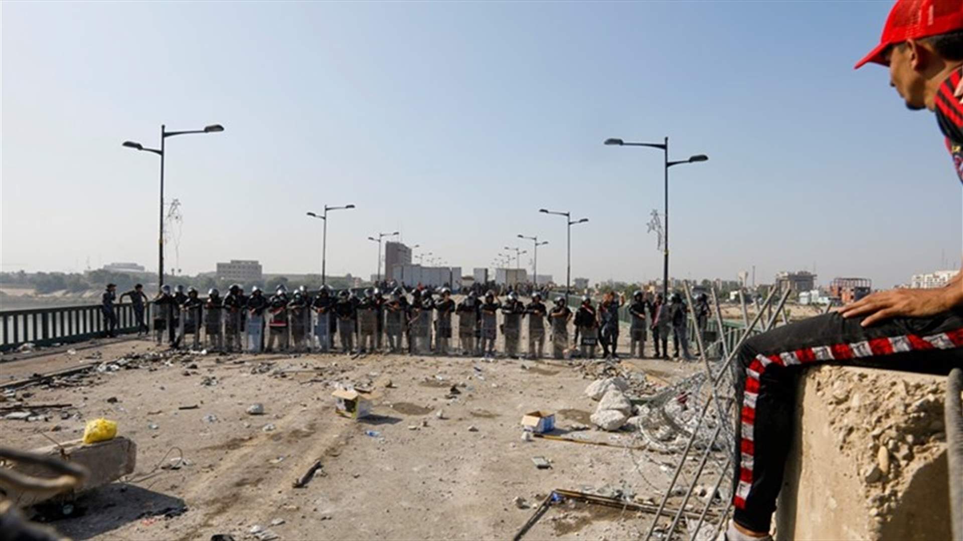 "ثورة العراق" مستمرة... والعراقيون باتوا ليلتهم في "ساحة التحرير" (صور)