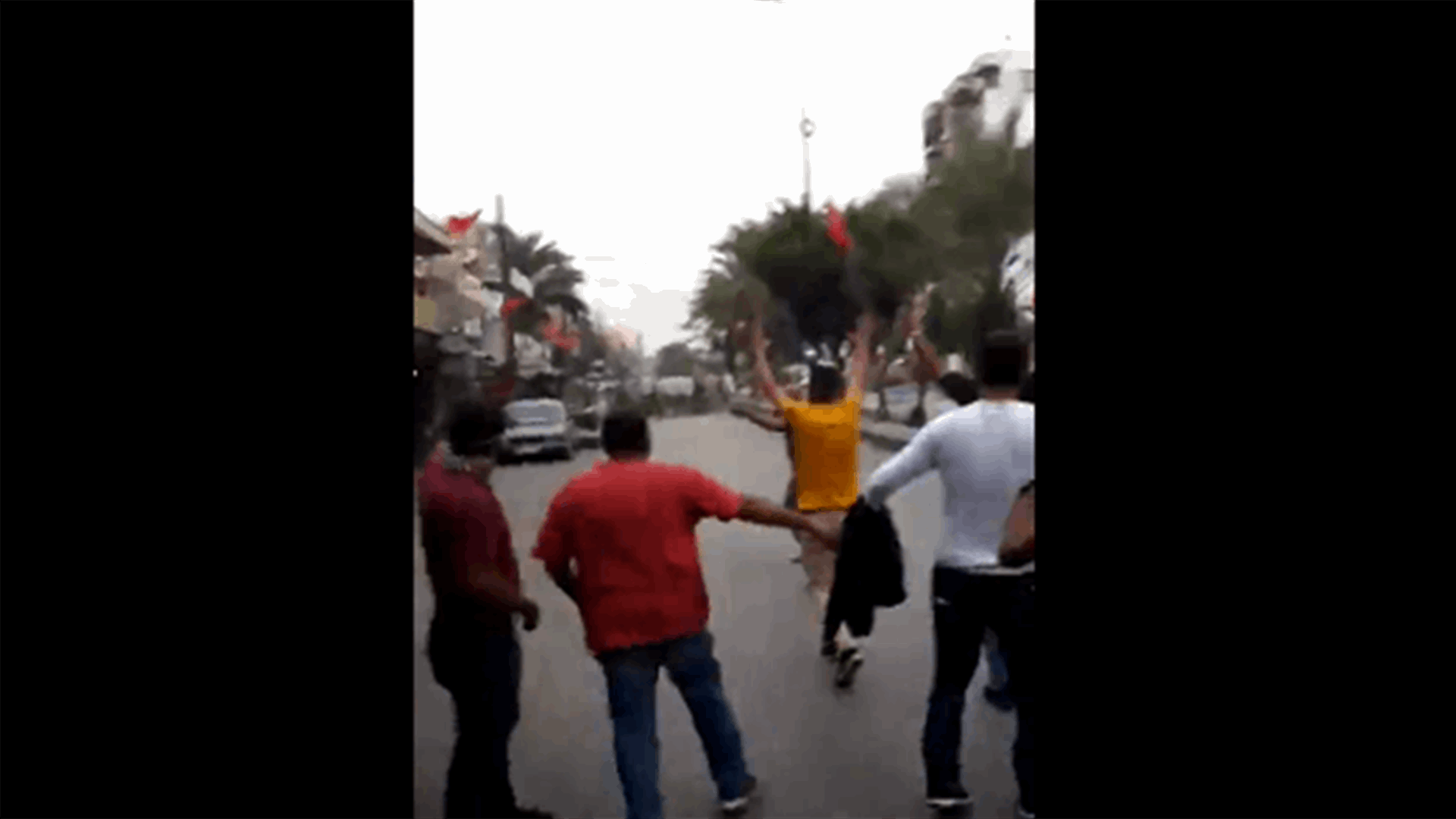 اطلاق نار في البداوي ووقوع جرحى خلال محاولة الجيش فتح الطريق (فيديوهات)