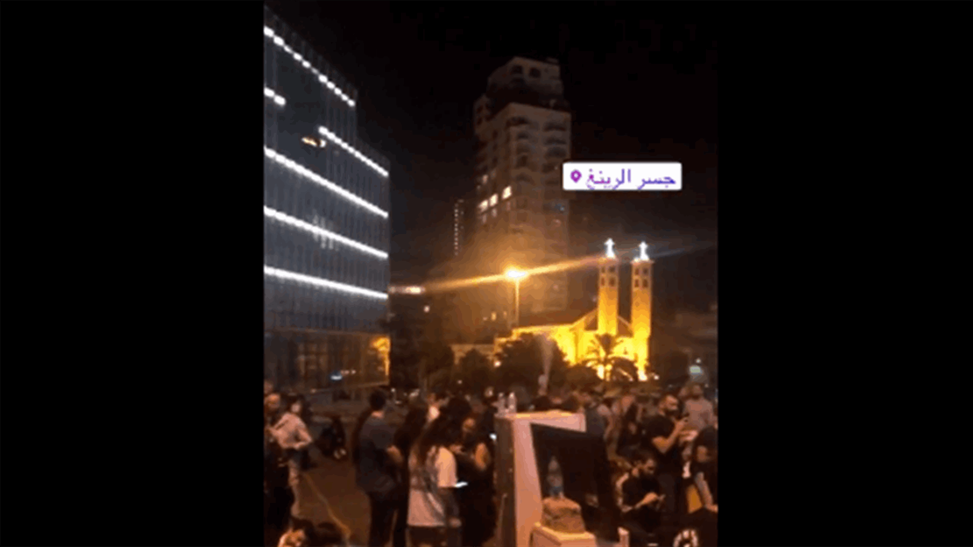 هذا هو المشهد على اوتوستراد جسر الرينغ (فيديو)