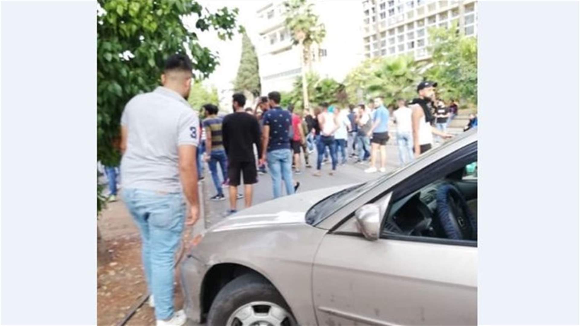 قطع طرق كهرباء لبنان وساحة النجمة ومداخل اوجيرو في صيدا (صورة)