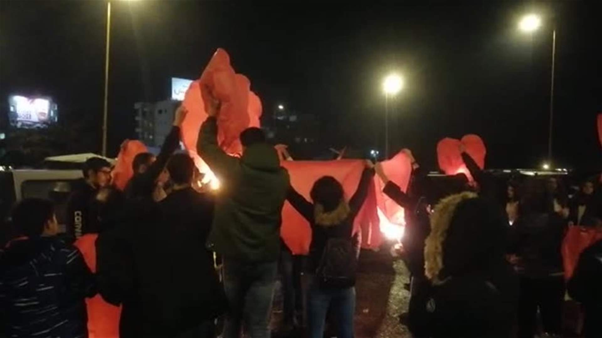 إطلاق مناطيد الأمنيات في سماء زحلة (فيديو)