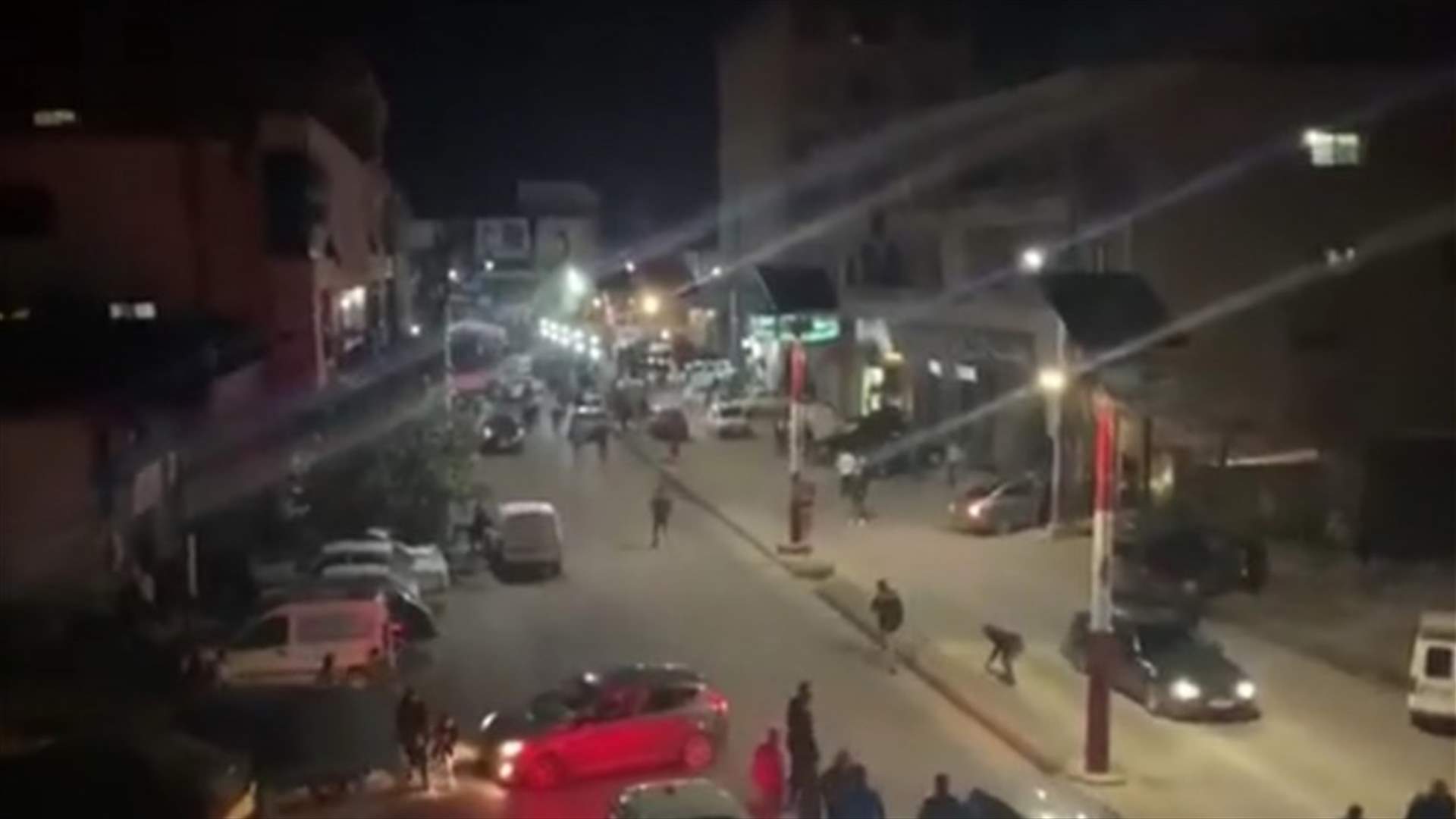 جرحى في اشكال تطوّر إلى إطلاق نار عند مفرق المرج والجيش يتدخل (فيديو)