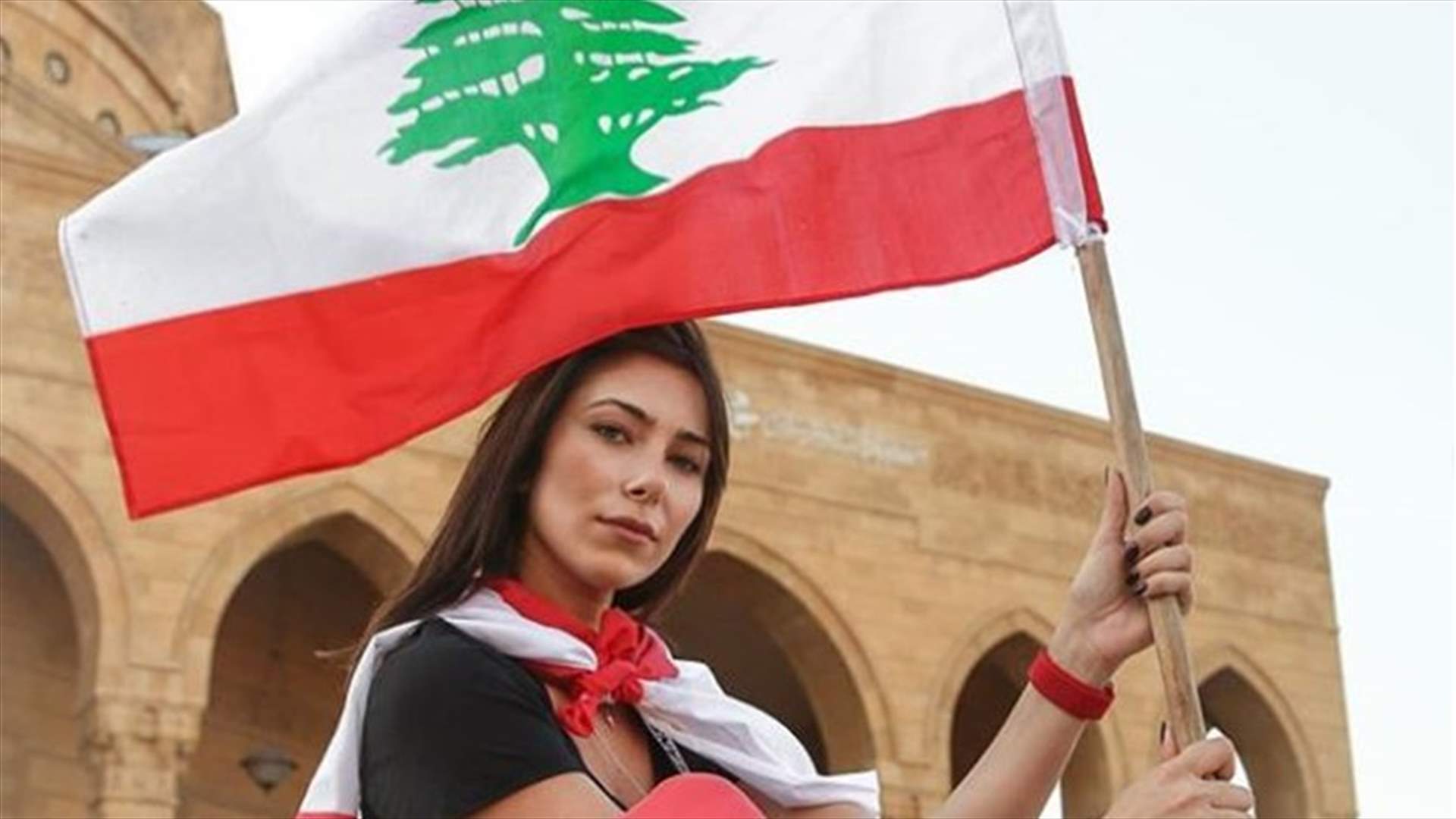 بيكي أندرسون تحاور دانييلا رحمة عبر CNN عن الثورة اللبنانية