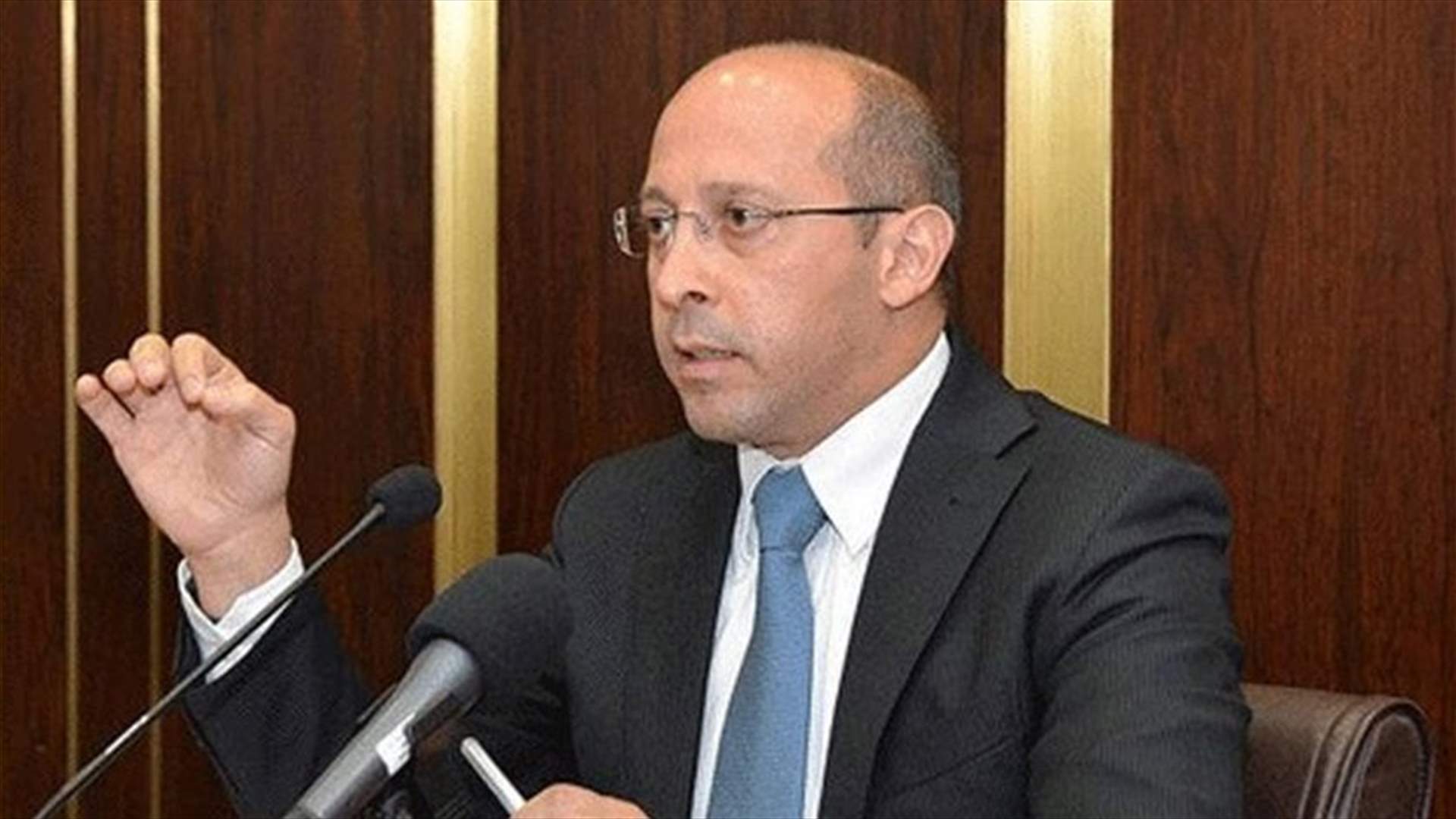 آلان عون: نحن بمرحلة المشاورات التي تسبق الاستشارات