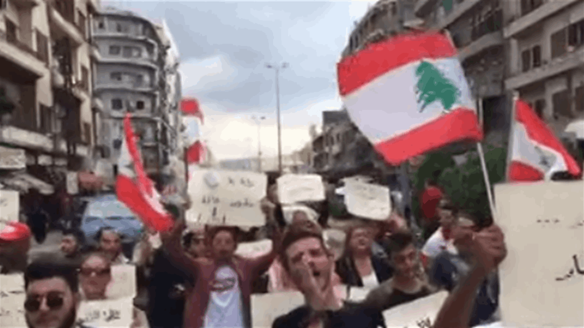 Protesters march across Tripoli streets (Video)