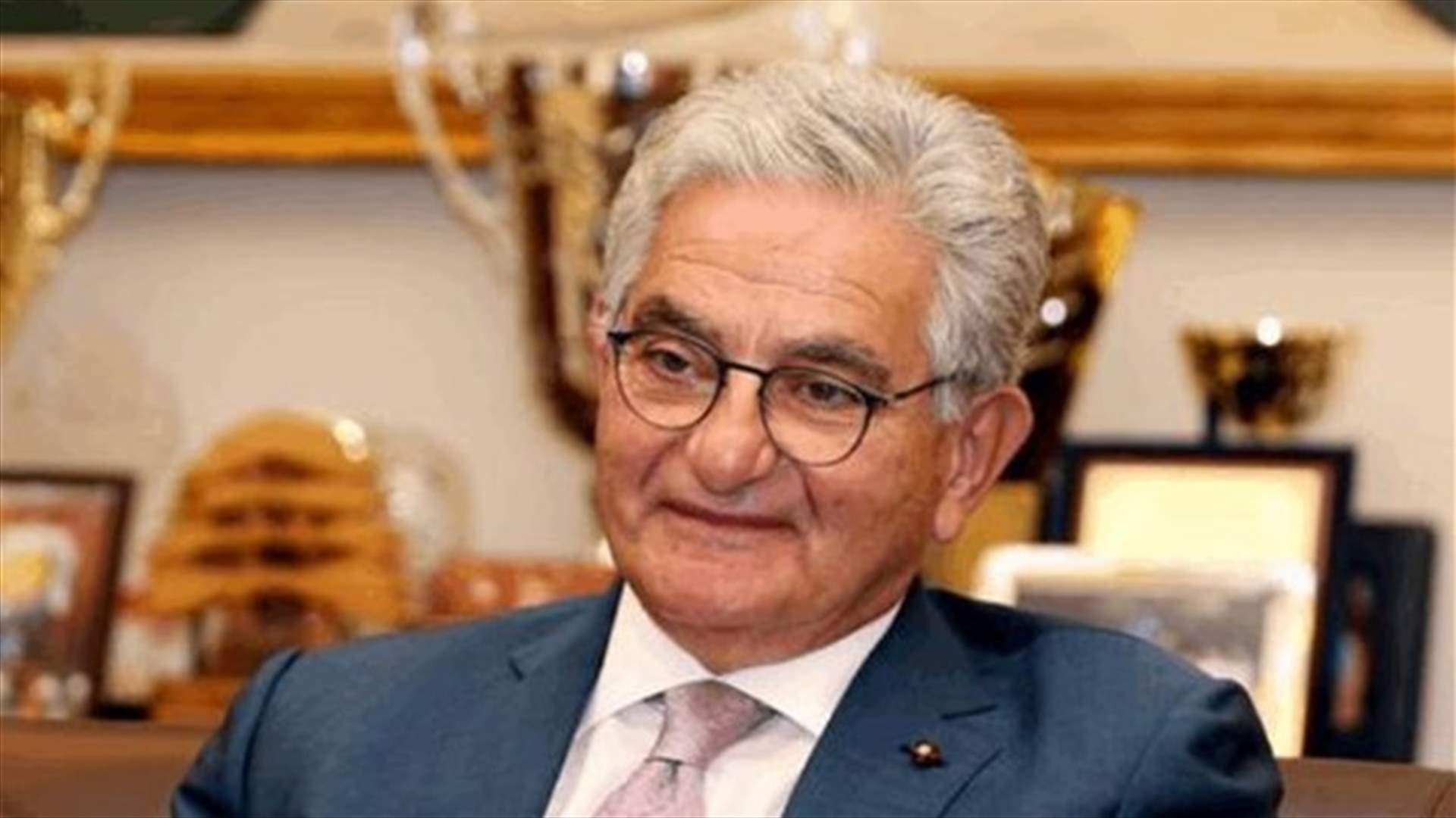 صفير لرويترز: المصارف لم تشهد أي تحركات غير عادية للأموال بعد إعادة فتحها