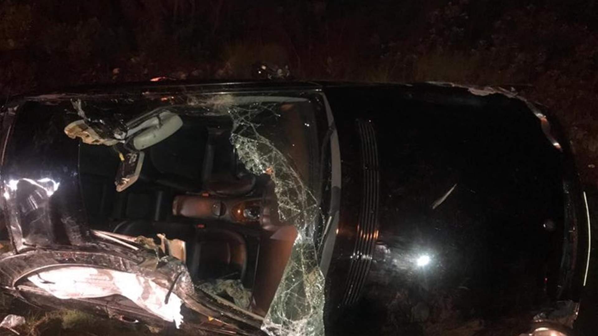 جريحة جراء حادث سير في عجلتون... والاستعانة بأدوات الانقاذ الهدروليكية لسحبها