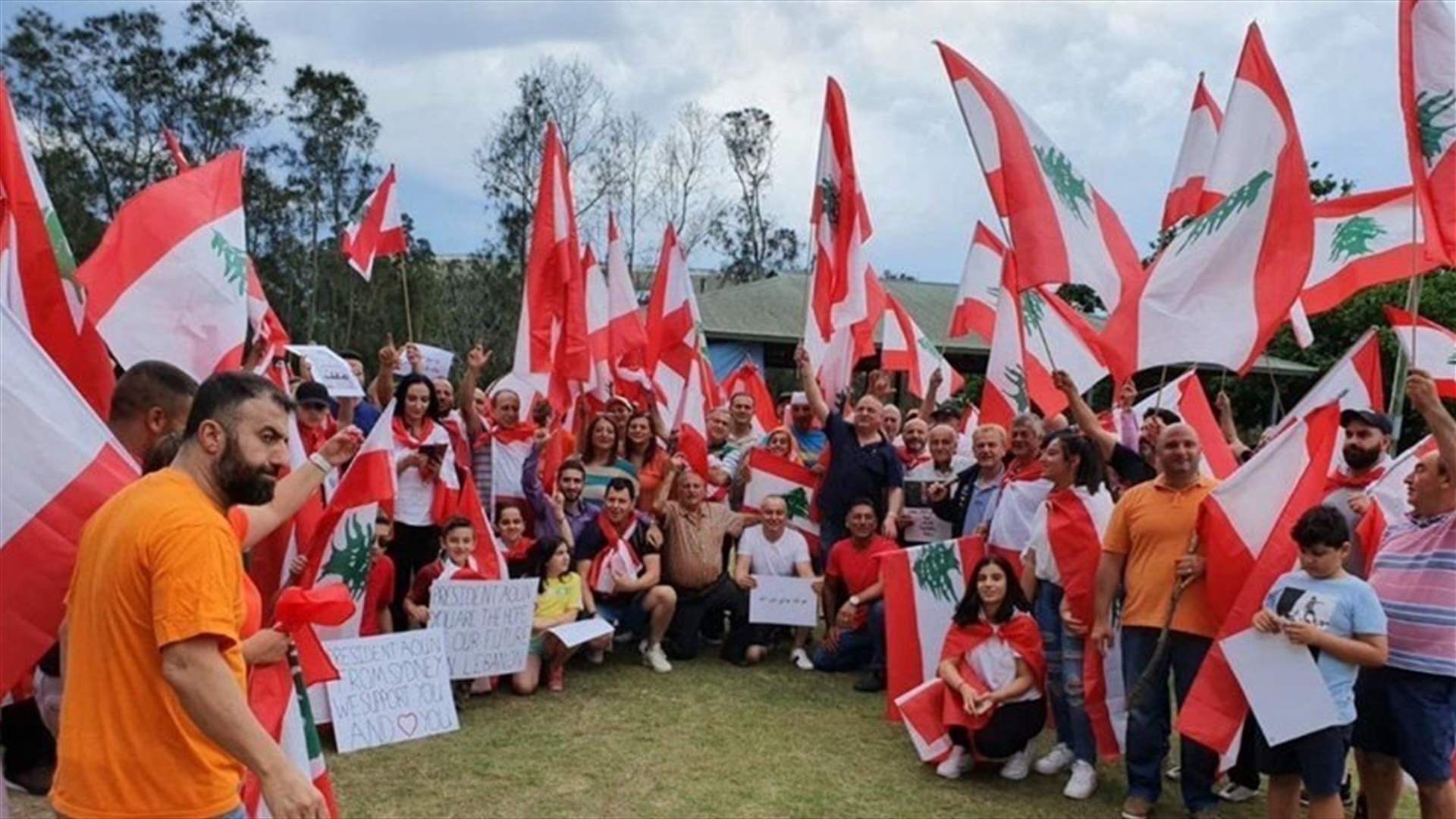 Expats in Sydney and Melbourne stand in solidarity with President Aoun