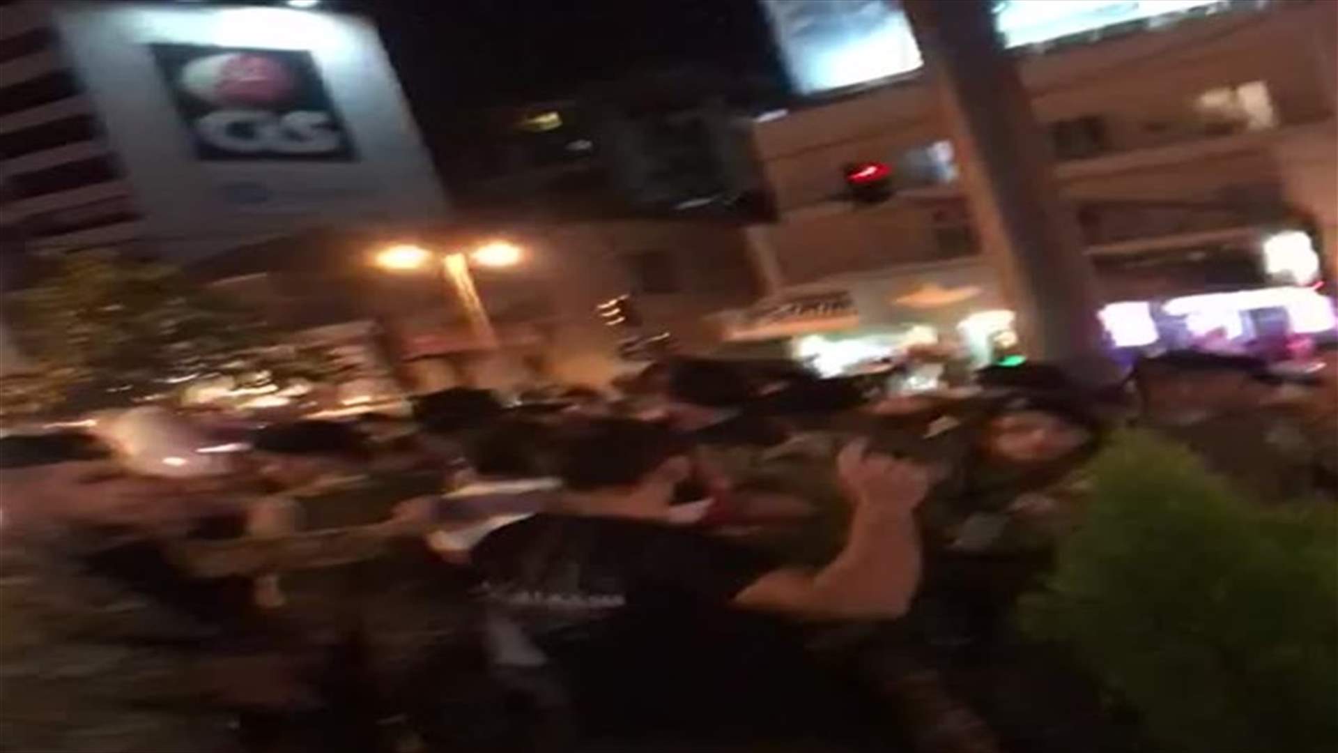 Protesters gather in Jal el-Dib square amid heavy army deployment (Video)