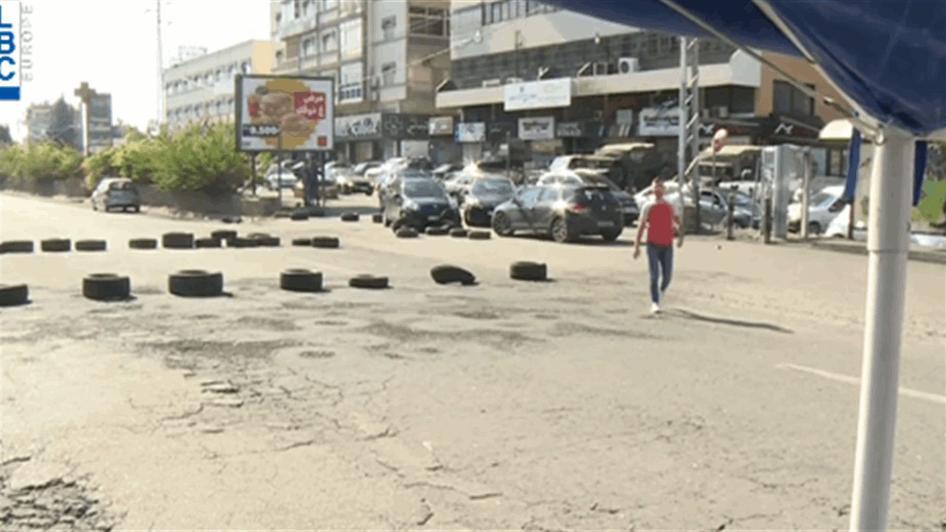Jbeil highway is still closed in both directions-[VIDEOS]