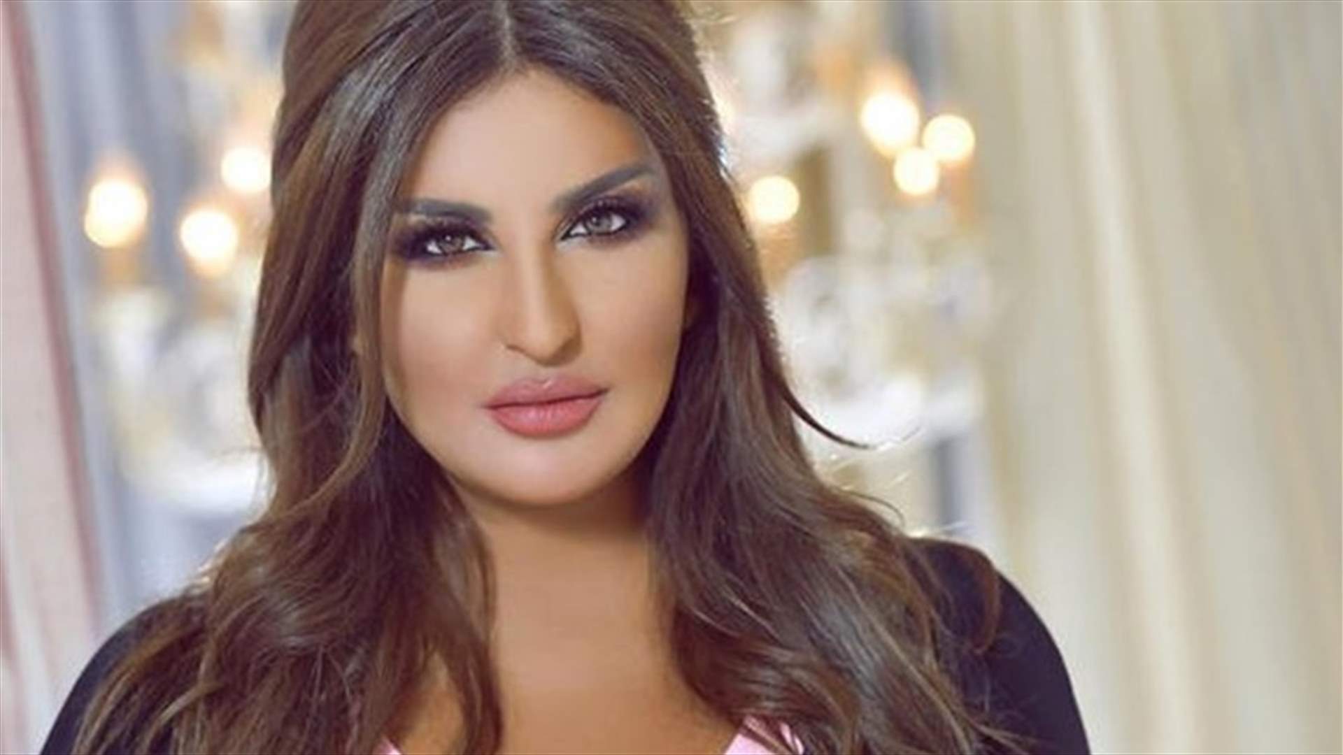 شذى حسون تدعم الثورة في العراق على طريقتها