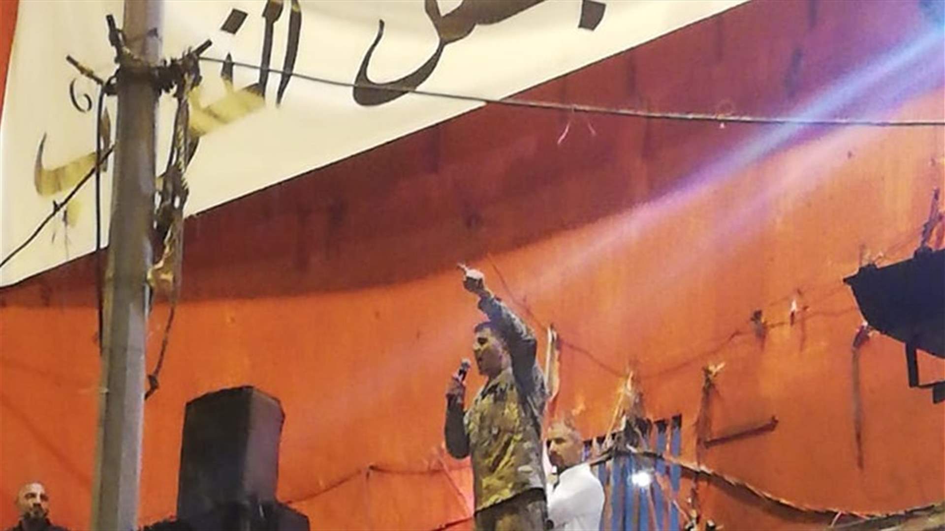 من طرابلس... عسكري يعلن &quot;انشقاقه&quot; من الجيش وانضمامه الى &quot;صفوف الشعب&quot; (فيديو)