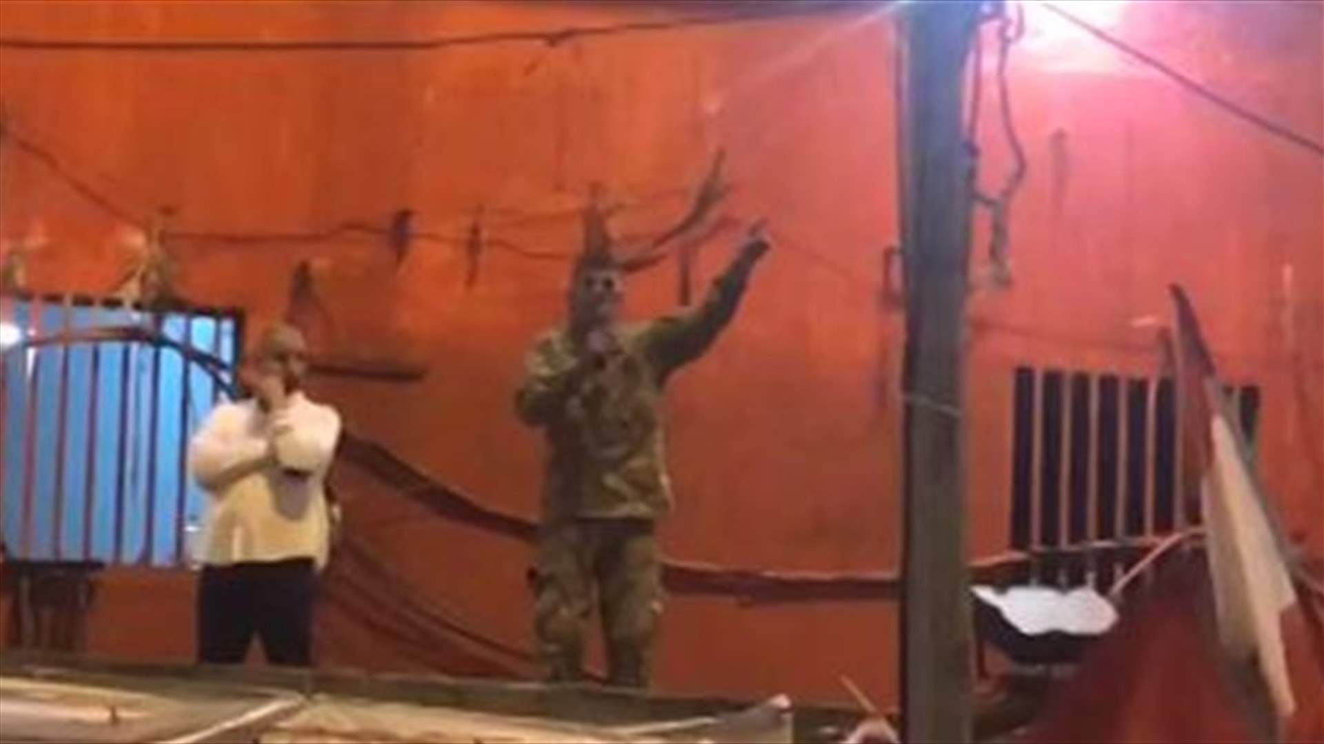 مزيد من التفاصيل عن العسكري الذي أعلن "انشقاقه" في طرابلس... وكيف يعلّق المعتصمون؟