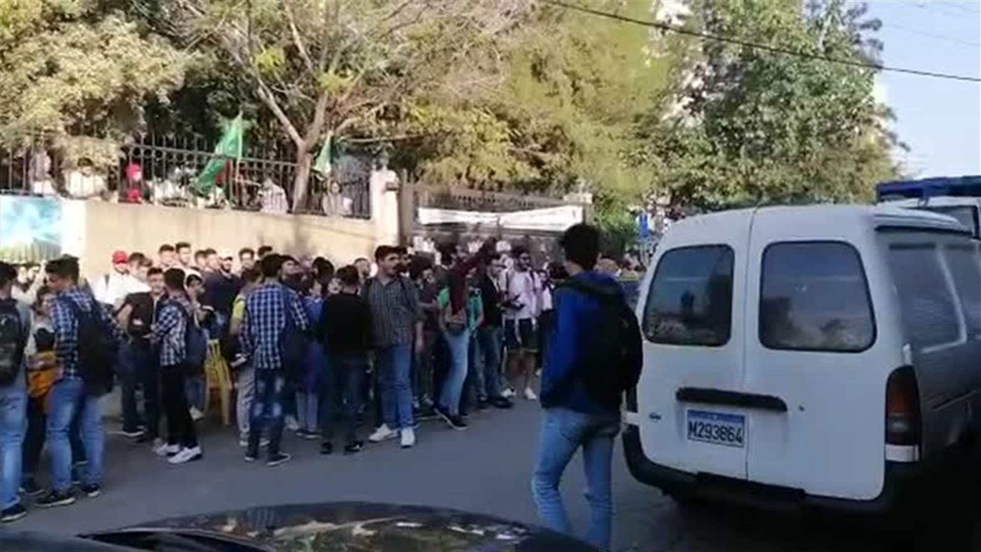 اعتصام الطلاب والتلاميذ في النبطية (فيديو)