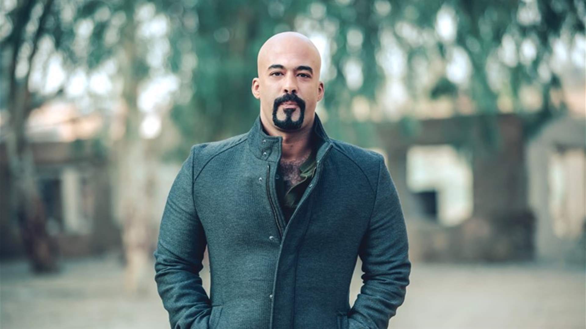 العثور على نجل أحمد زكي متوفياً في منزله... هل تنبّأ بوفاته وحيداً؟