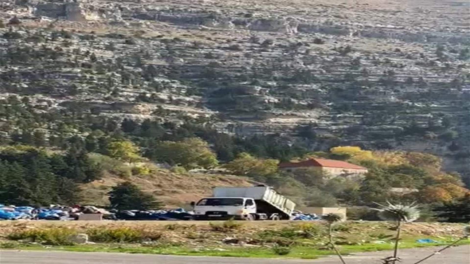 Ehdeniyat square turns into garbage dumpsite (Video)