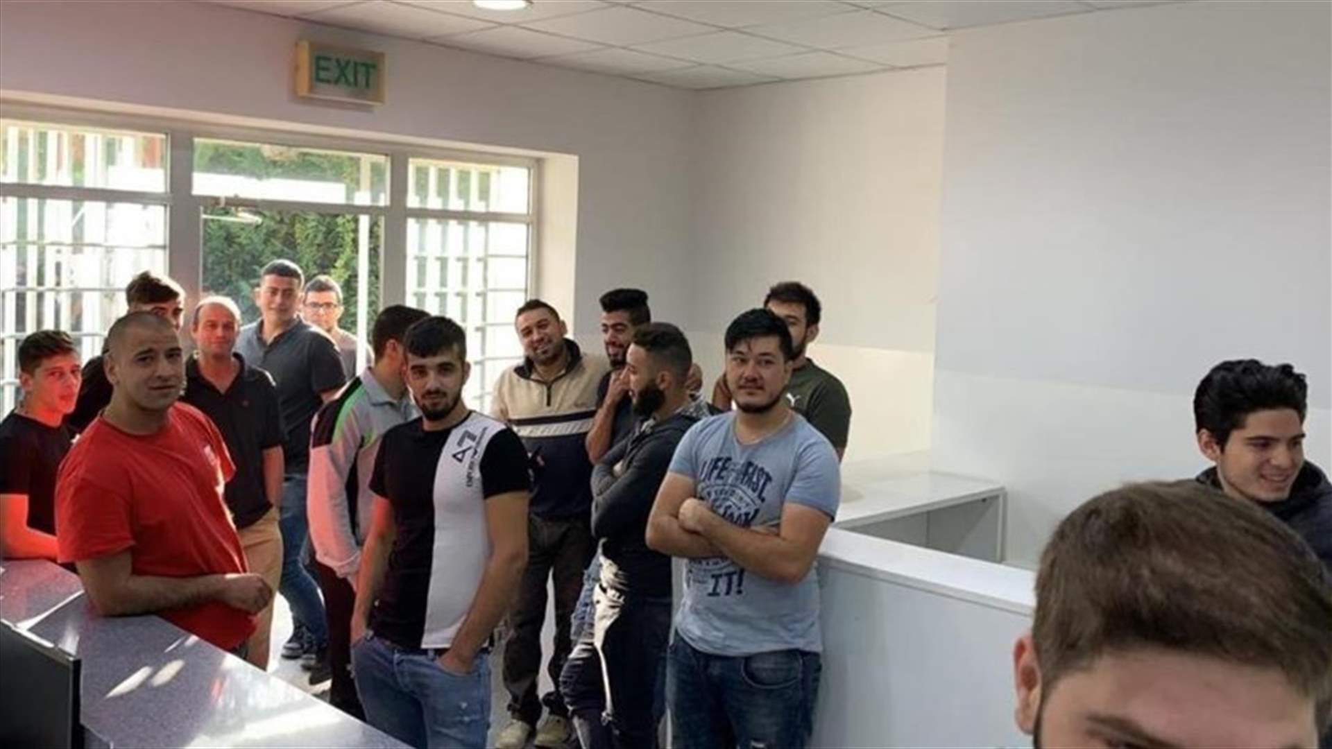 احتجاجات في طرابلس أمام المؤسسات العامة وطلاب اللبنانية اعتصموا أمام جامعاتهم