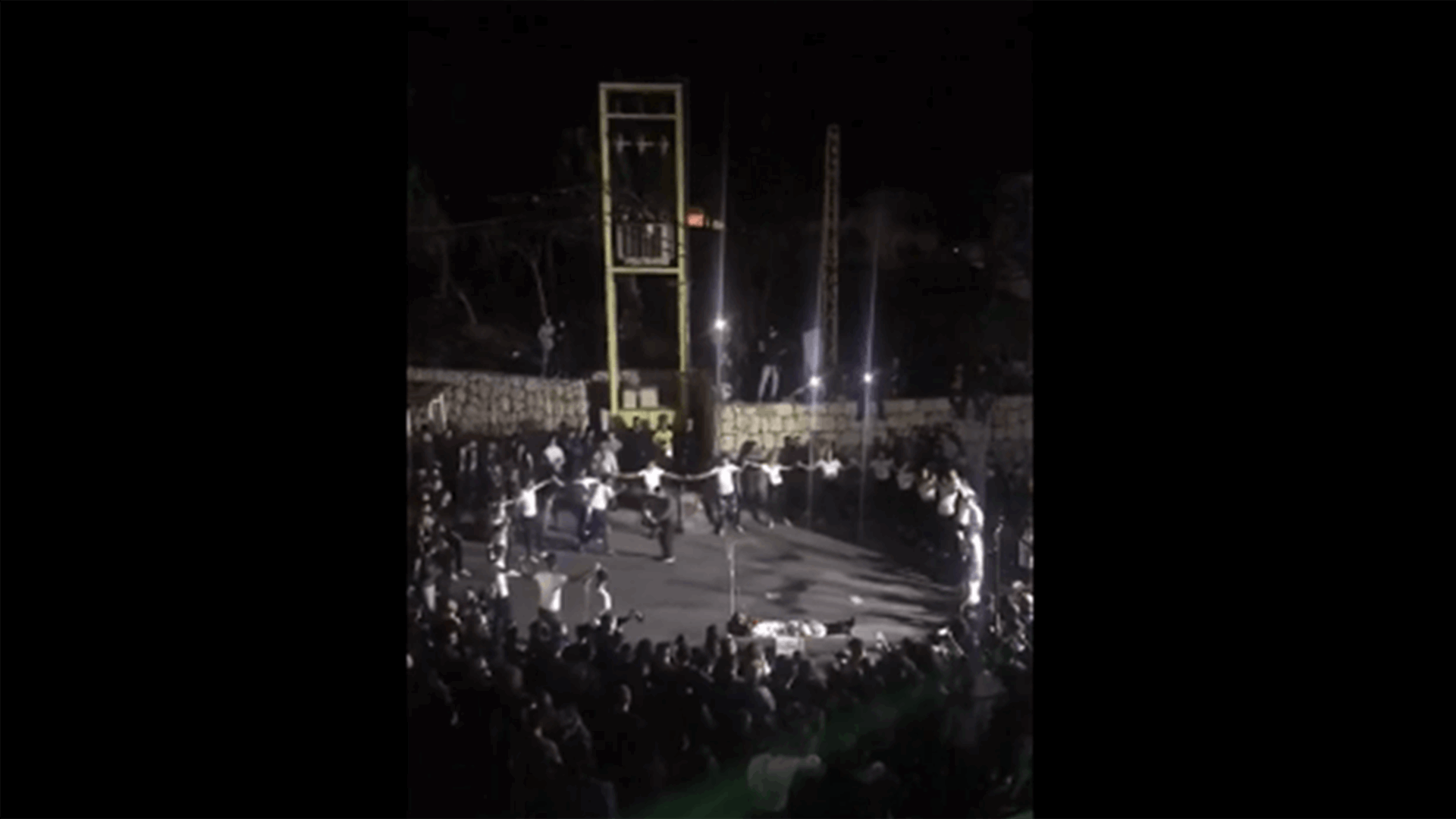 في ضهر الاحمر- راشيا...مسرحية &quot;لبنان ينتفض&quot; (فيديو)