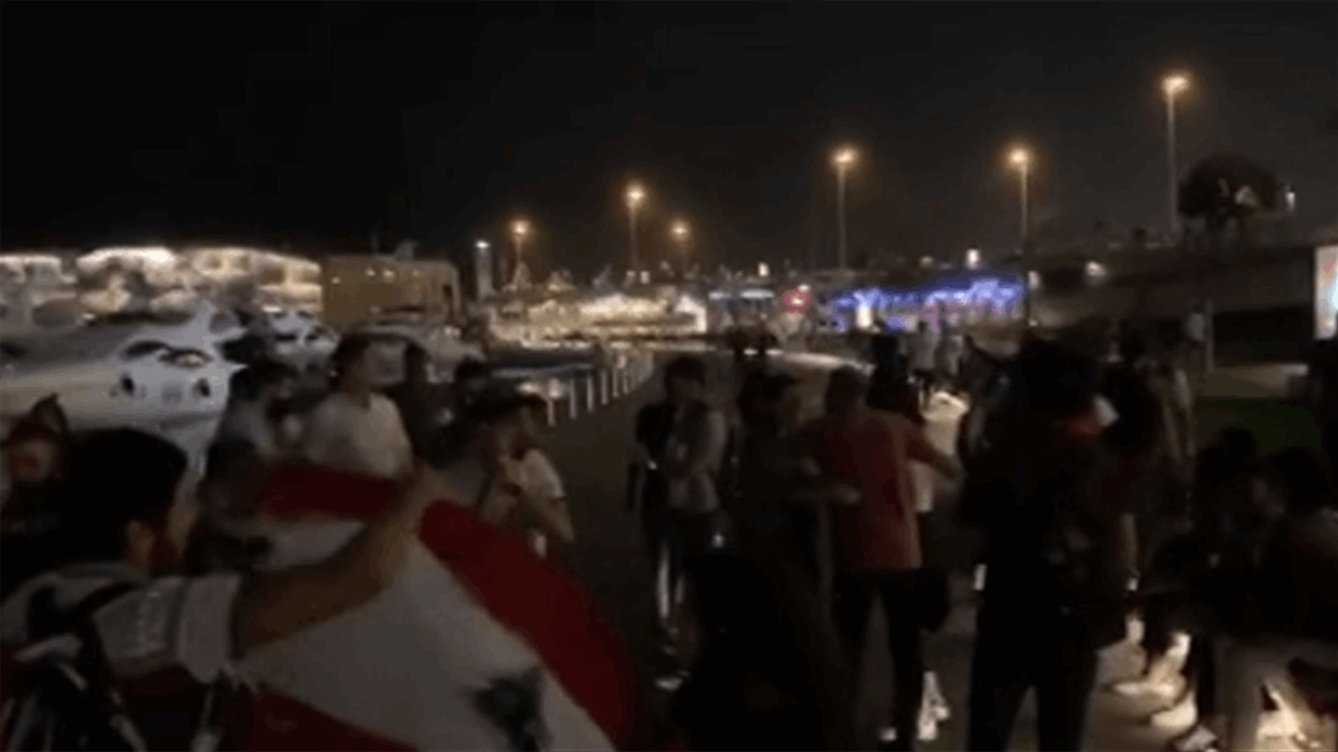 محتجون في الزيتونة باي (فيديو)