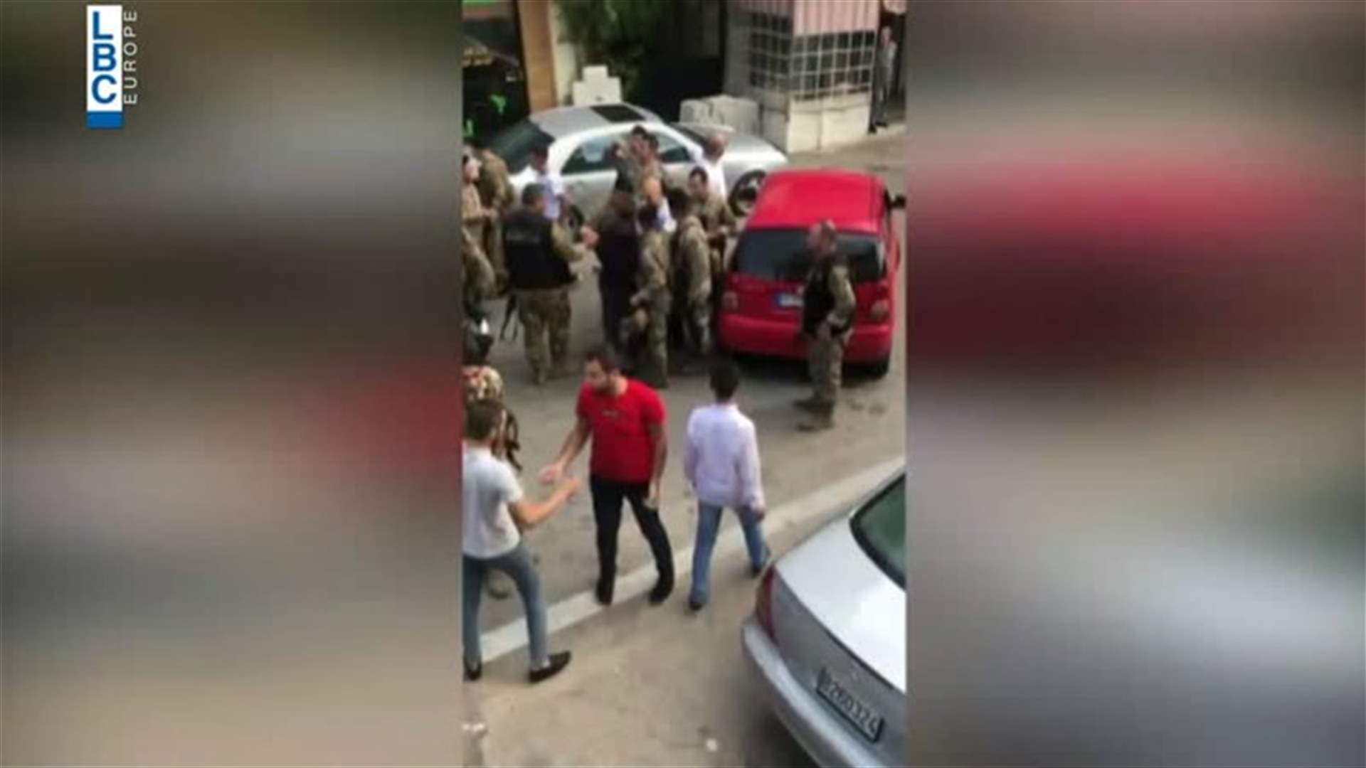 مناصرو جهاد الصمد قطعوا الطريق امام الطلاب... (فيديو)