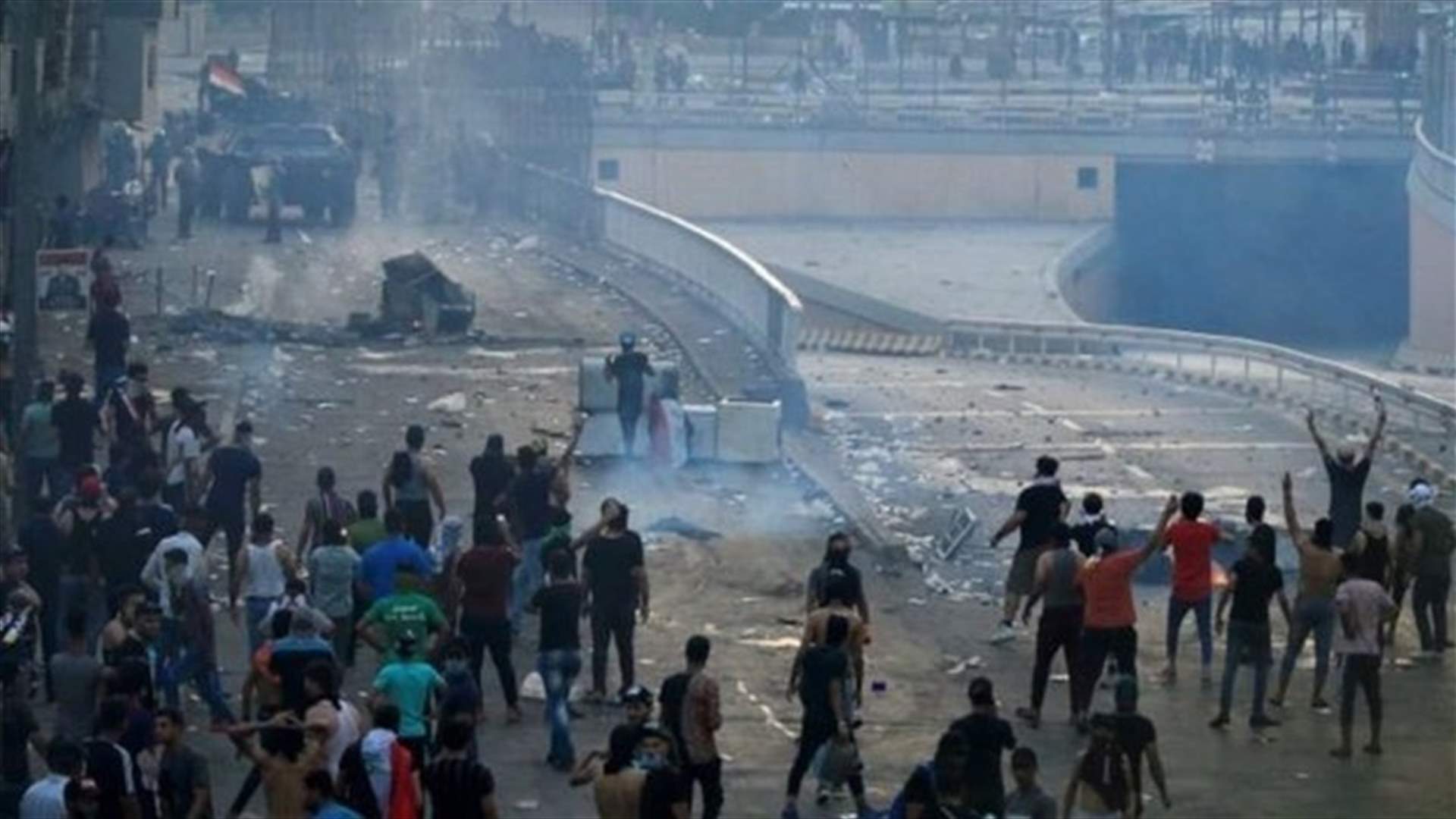 مقتل ثلاثة متظاهرين قرب ساحة التحرير بوسط بغداد