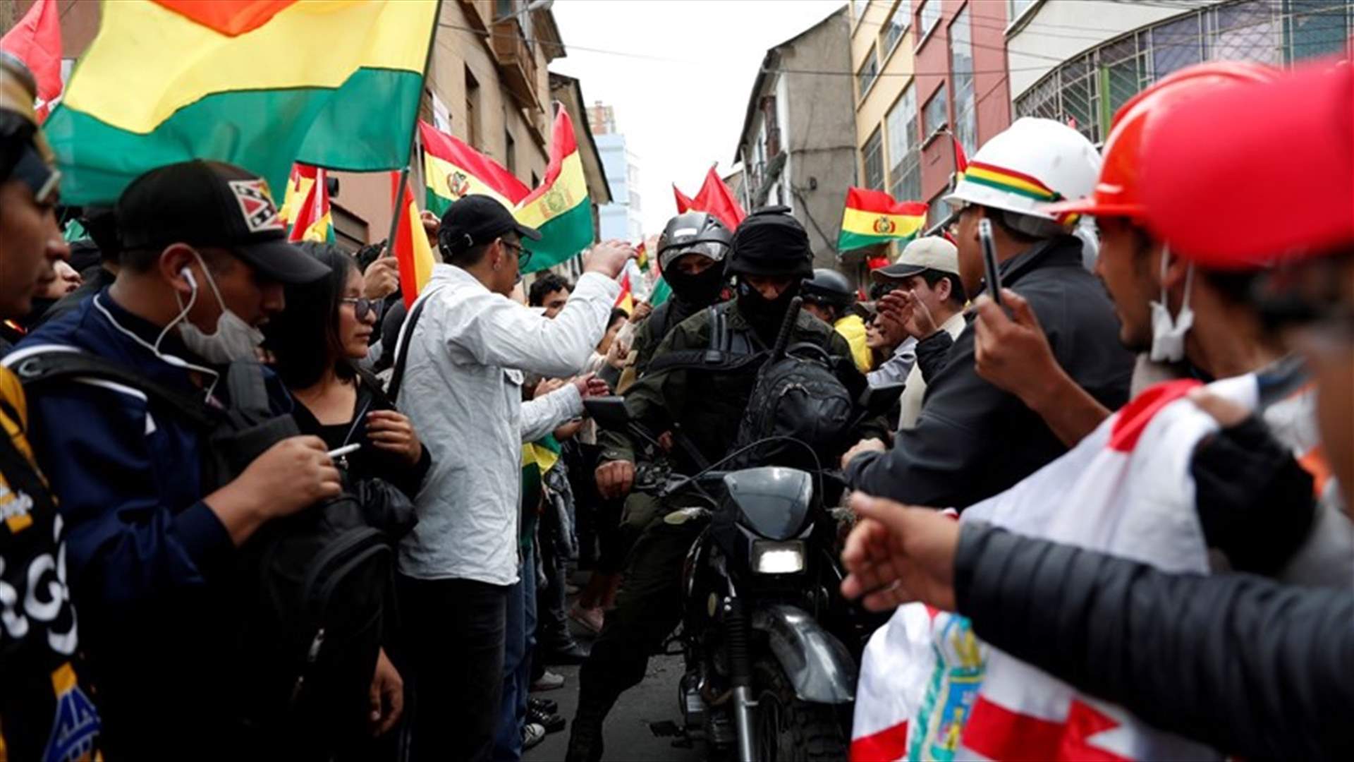 معارضون في بوليفيا يسيطرون على وسيلتي اعلام تديرهما الدولة