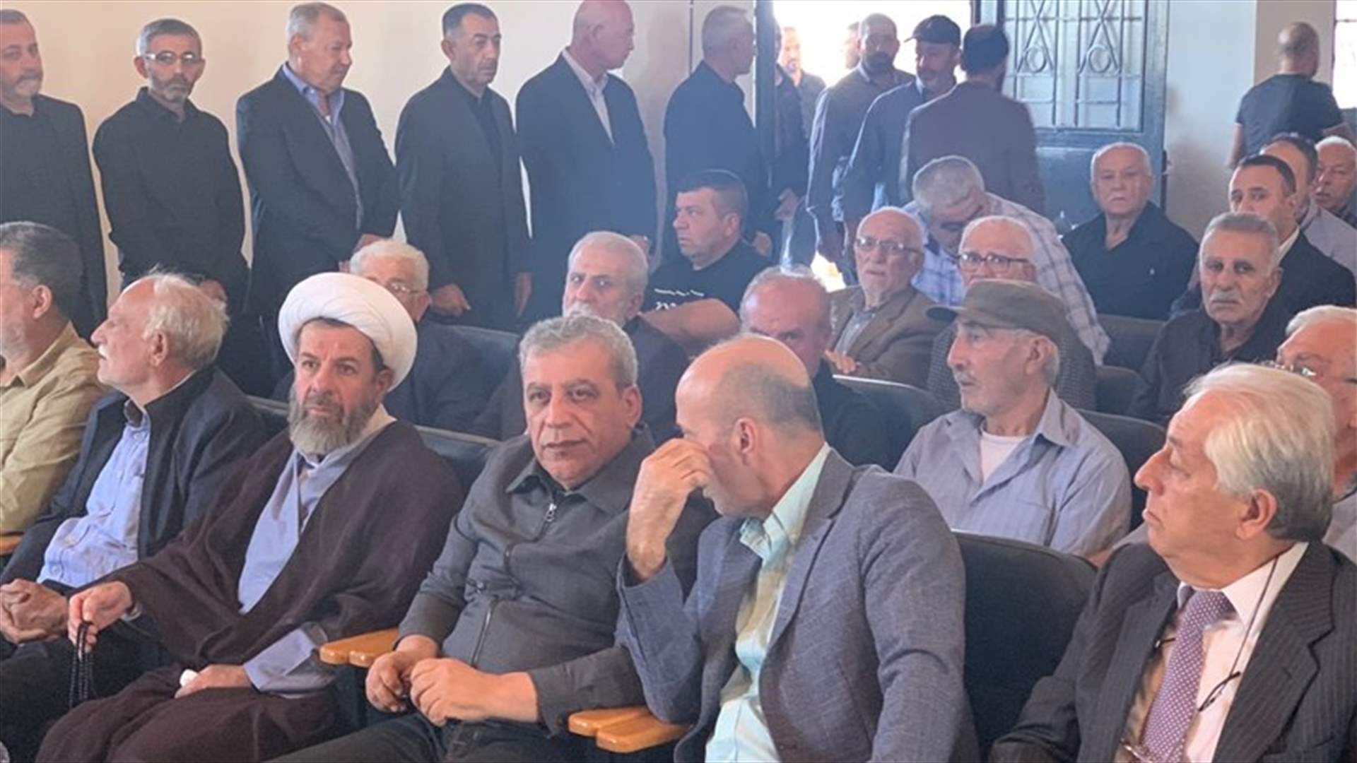 بزي من مارون الراس: للاسراع في تشكيل الحكومة