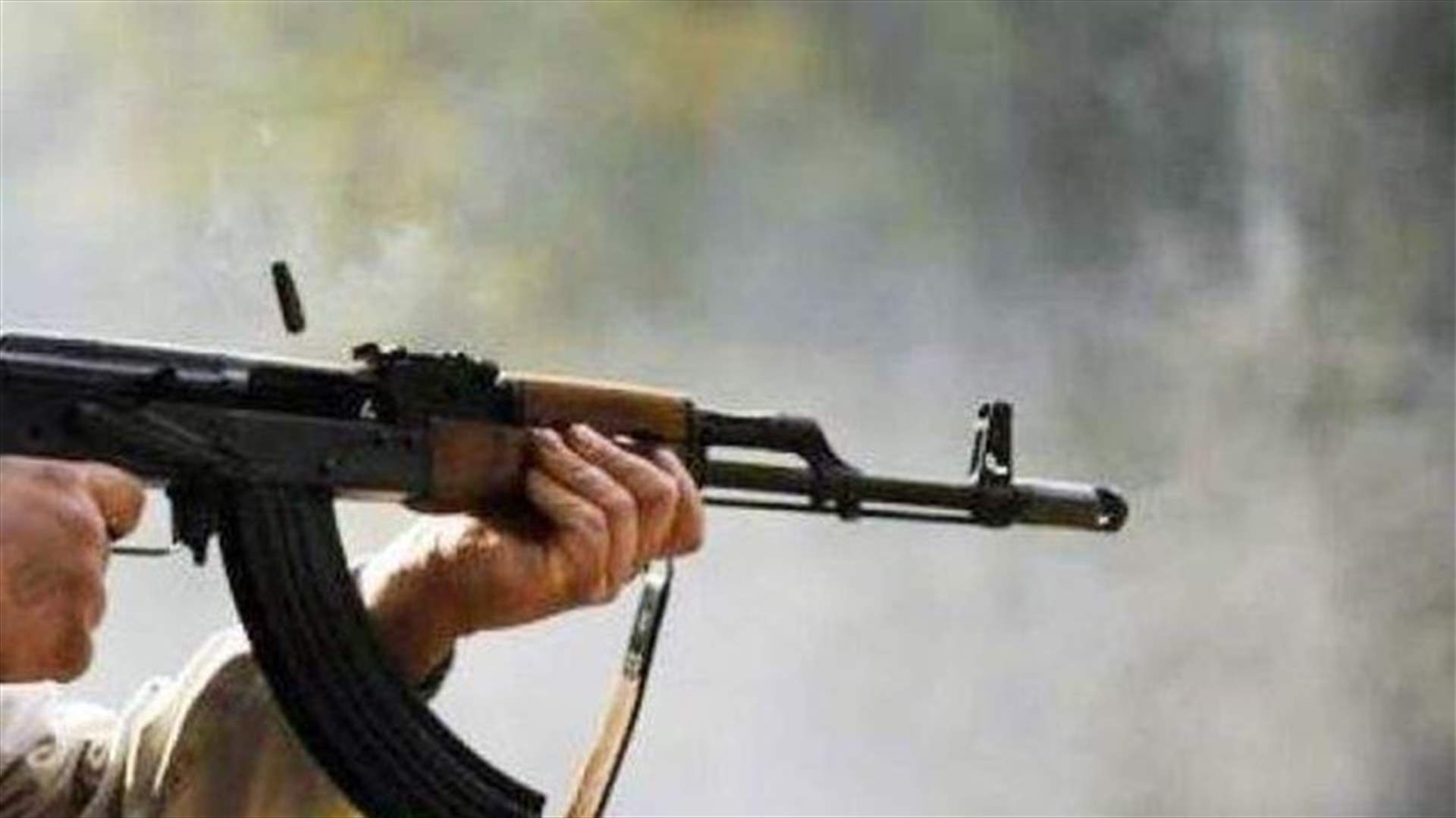 إطلاق نار وقذائف على معمل أمصال طبية في بلدة سرعين الفوقا