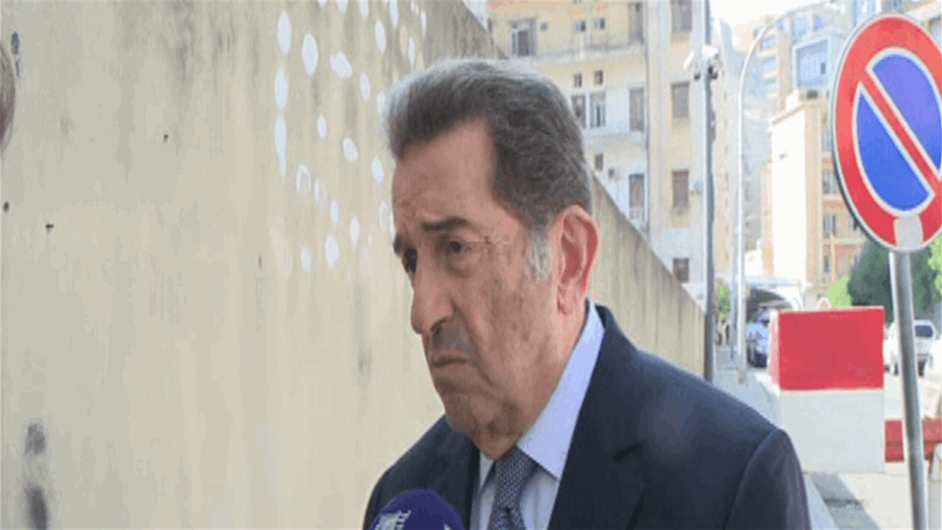 حرب للـLBCI : تقدمت باخبار اطلب فيه تجميد حسابات المسؤولين السياسيين
