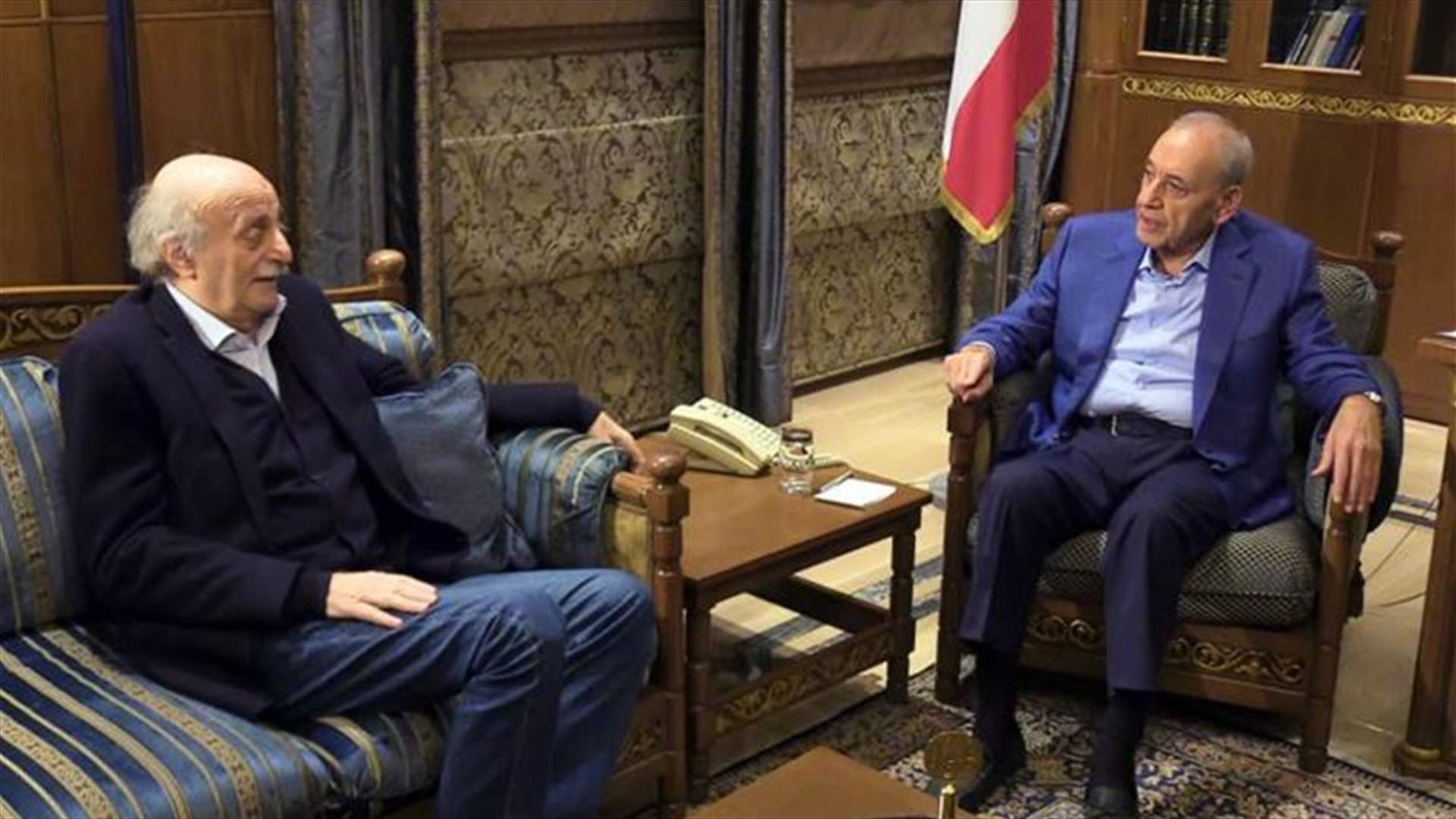 بري يتصل بجنبلاط معزياً