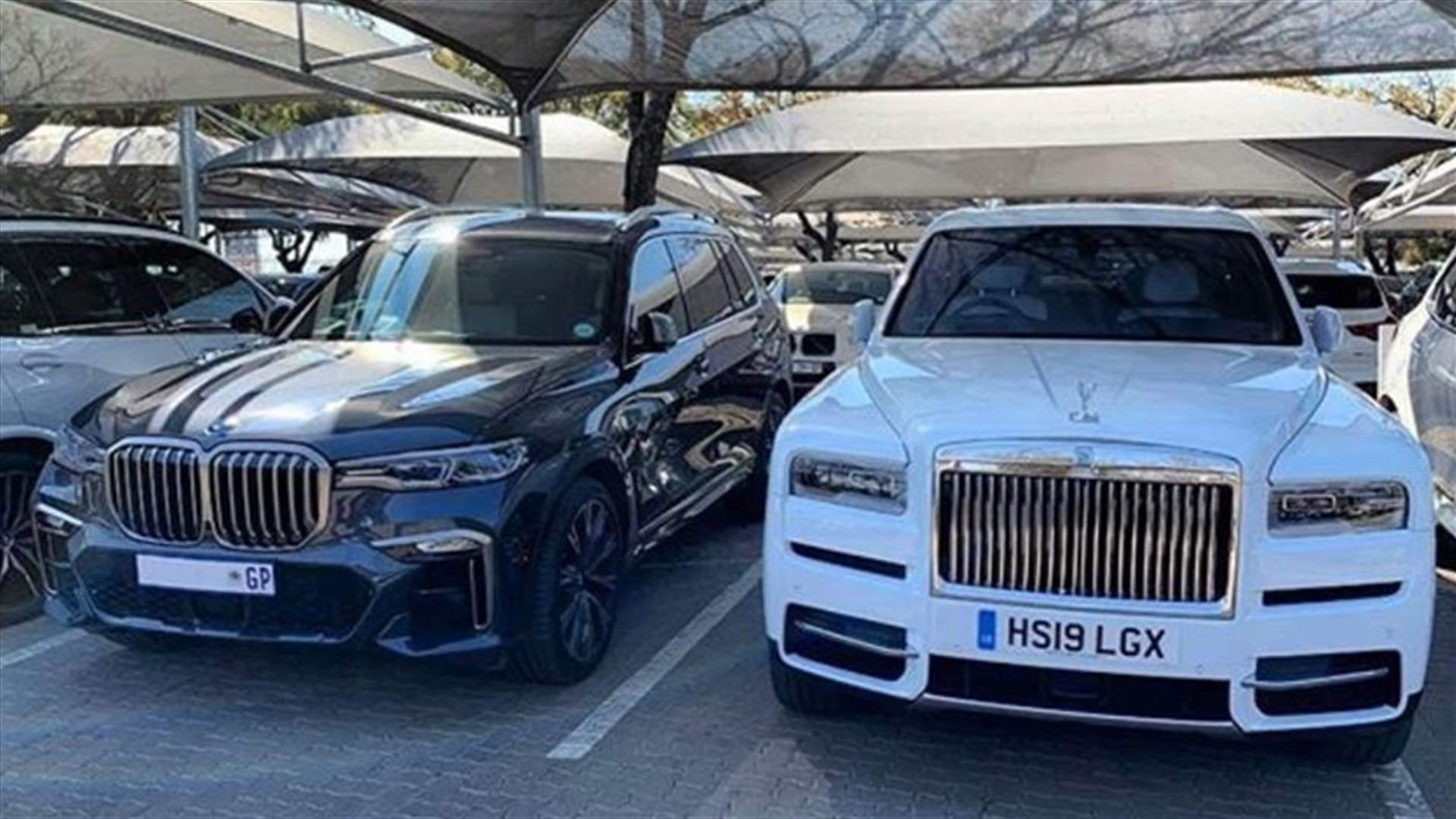 ملك يهدي زوجاته أسطولاً من سيارات الـ"رولز رويس" والـ" بي ام دبليو" (صور)
