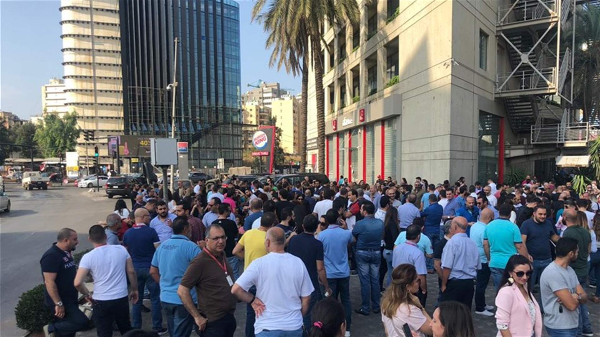Mobile operators’ employees continue strike