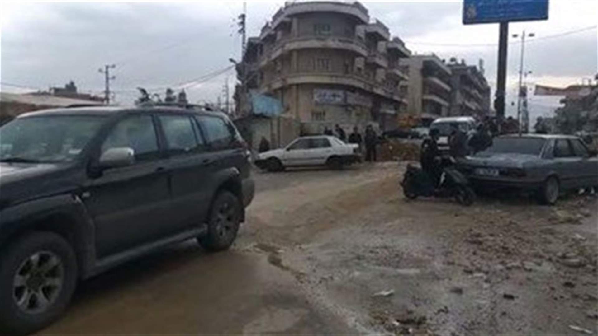 Protesters reopen Taalabaya-Saadnayel road-[VIDEO]