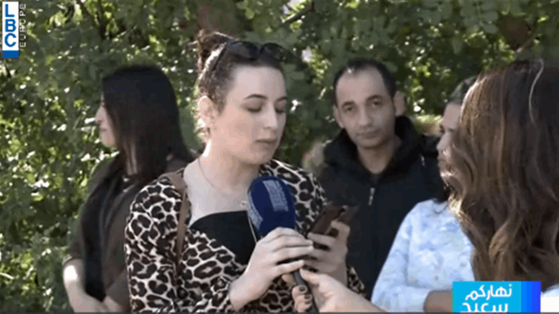 تحرك شبابي على طريق القصر الجمهوري... ما هو مطلبهم؟ (فيديو)