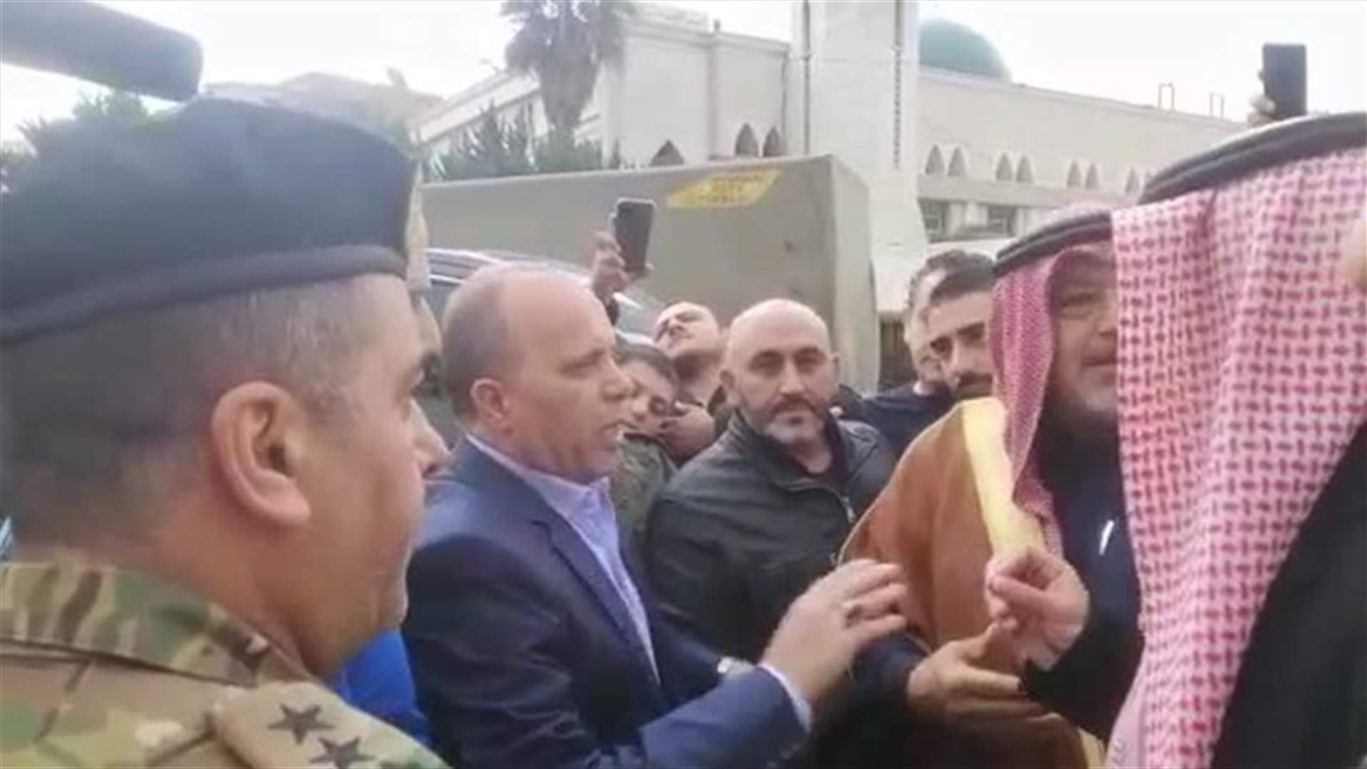 مدير مخابرات البقاع في حديث مع البقاعيين: لنعمل يدا بيد لحماية الوطن (فيديو)