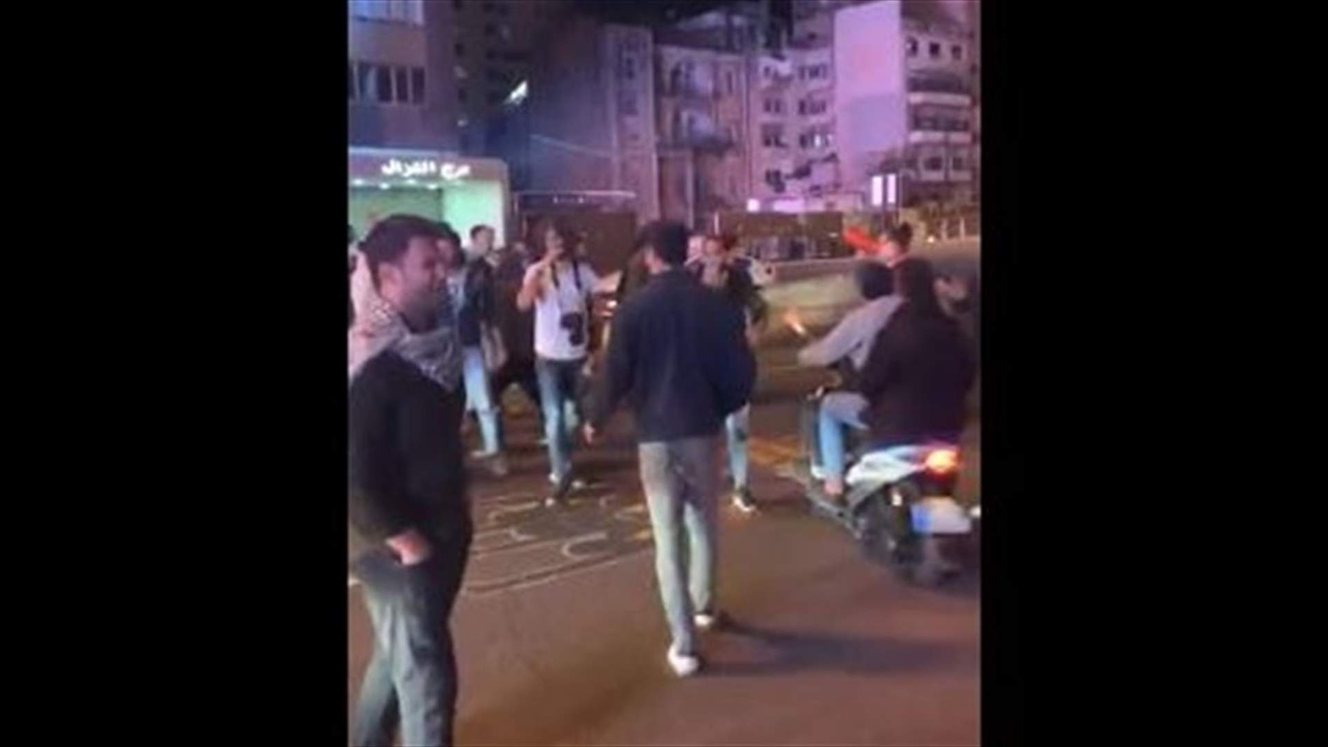 قطع الطريق عند جسر الرينغ (فيديو)