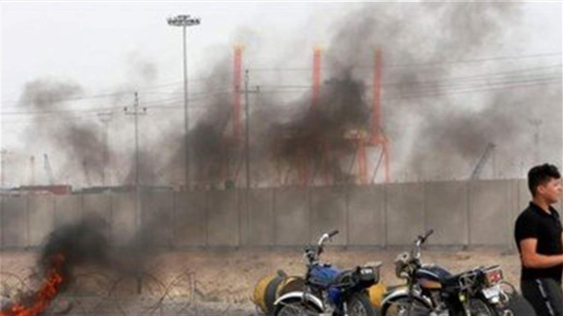Protesters block entrance to Iraq&#39;s Umm Qasr port