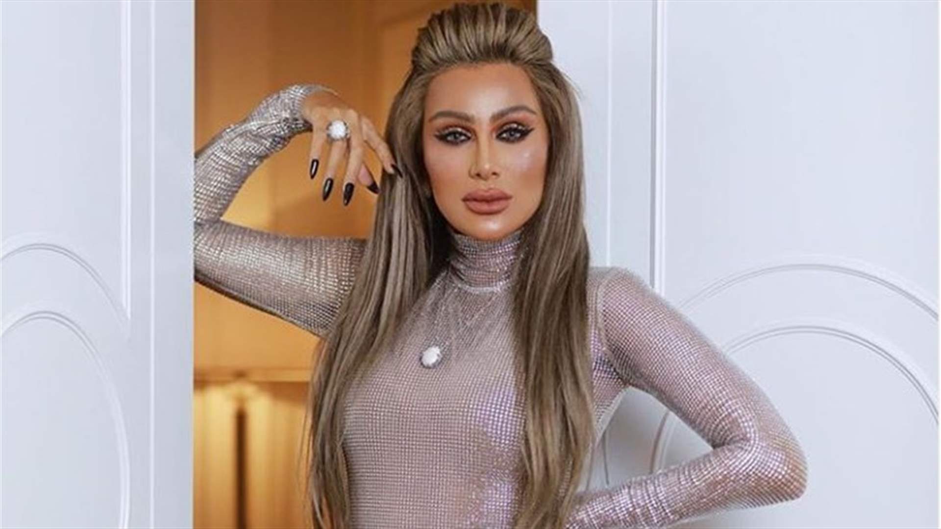 صورة غير مُعدّلة لمايا دياب تغزو الإنترنت.. هل ظلمتها الإضاءة؟