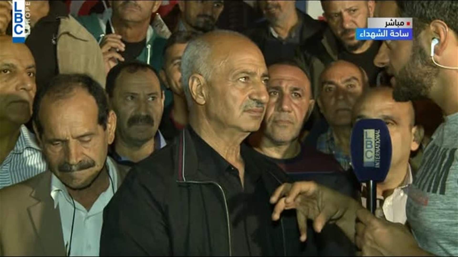 في خيمة العسكريين المتقاعدين... احتفال بعيد الاستقلال
